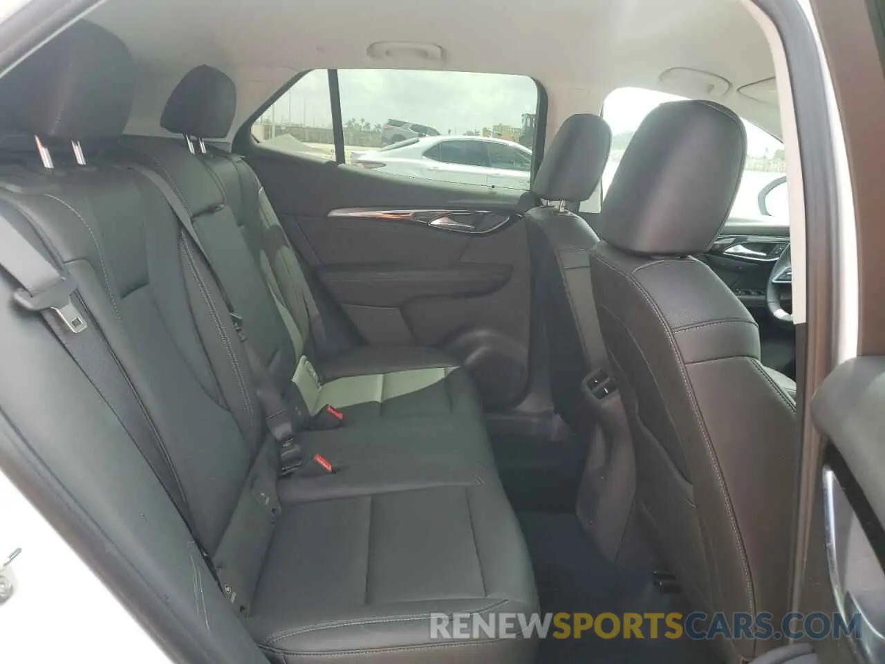 10 fotografías del automóvil dañado LRBFZME41RD044595 BUICK ENVISION 2024