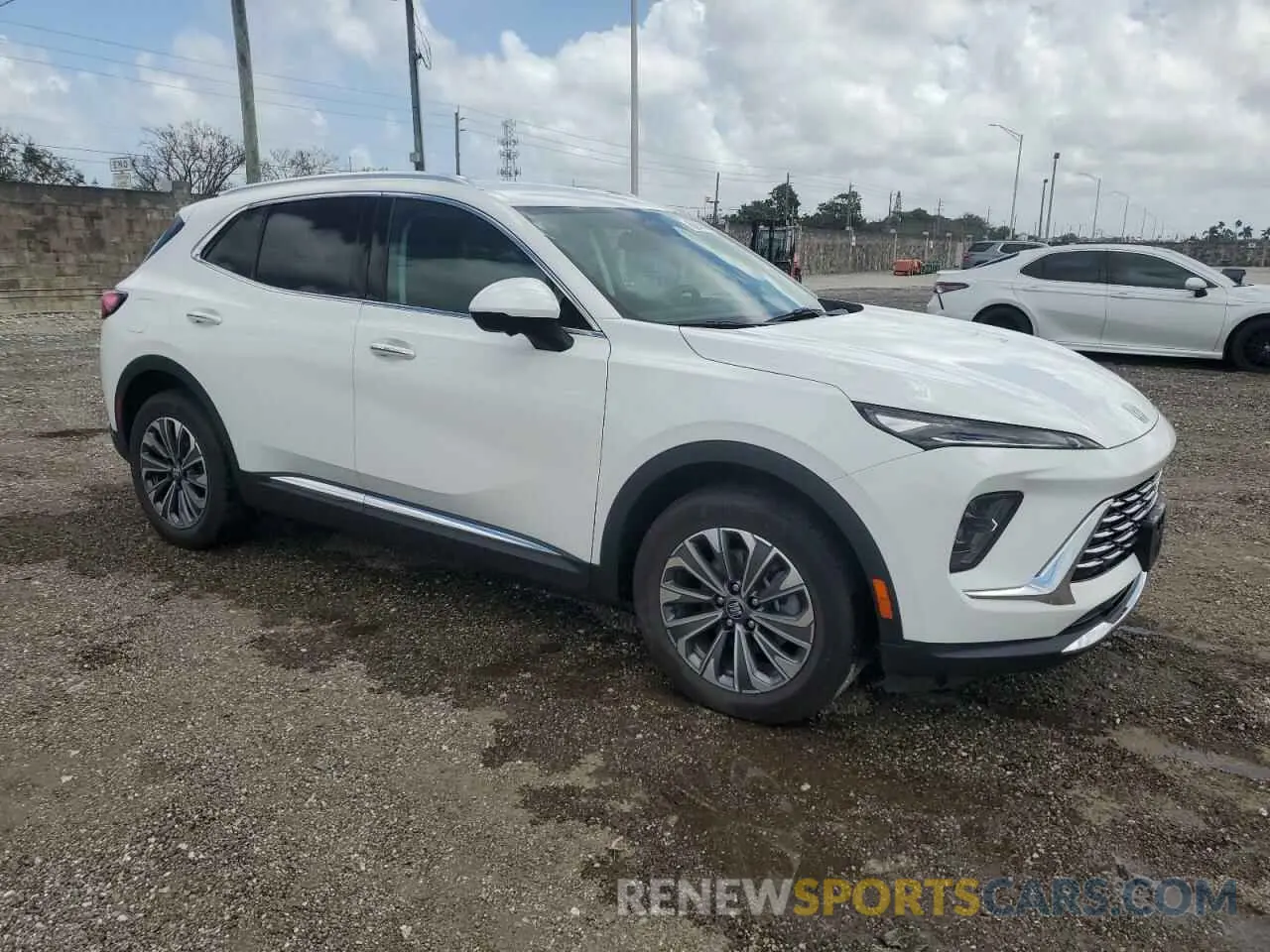 4 fotografías del automóvil dañado LRBFZME41RD044595 BUICK ENVISION 2024