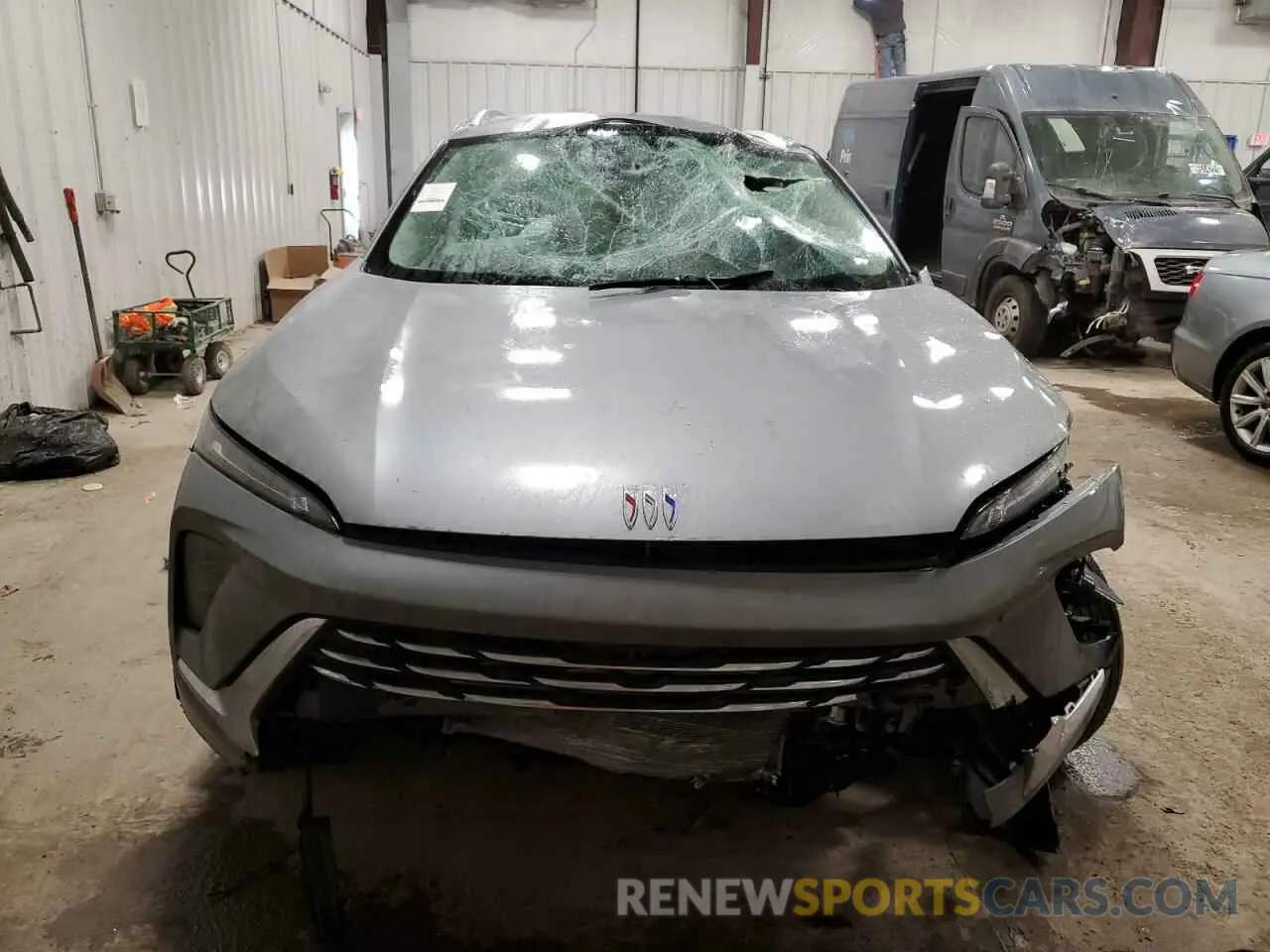 5 fotografías del automóvil dañado LRBFZME41RD064555 BUICK ENVISION 2024