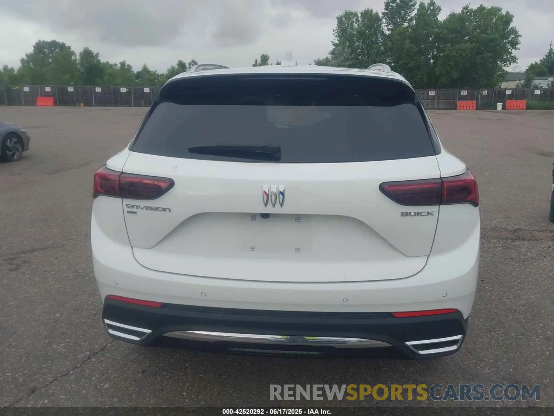 16 fotografías del automóvil dañado LRBFZME4XRD063548 BUICK ENVISION 2024