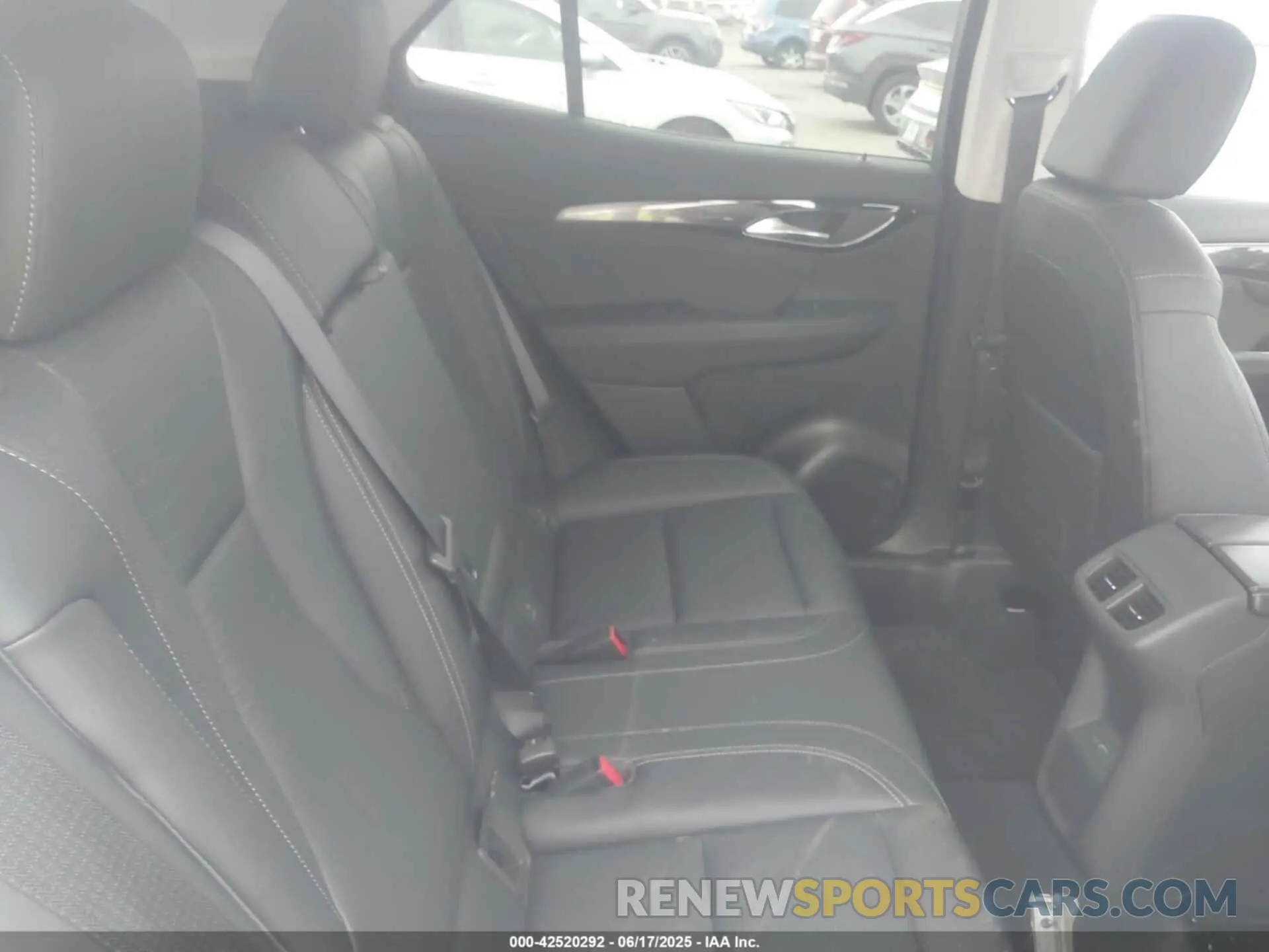 8 fotografías del automóvil dañado LRBFZME4XRD063548 BUICK ENVISION 2024