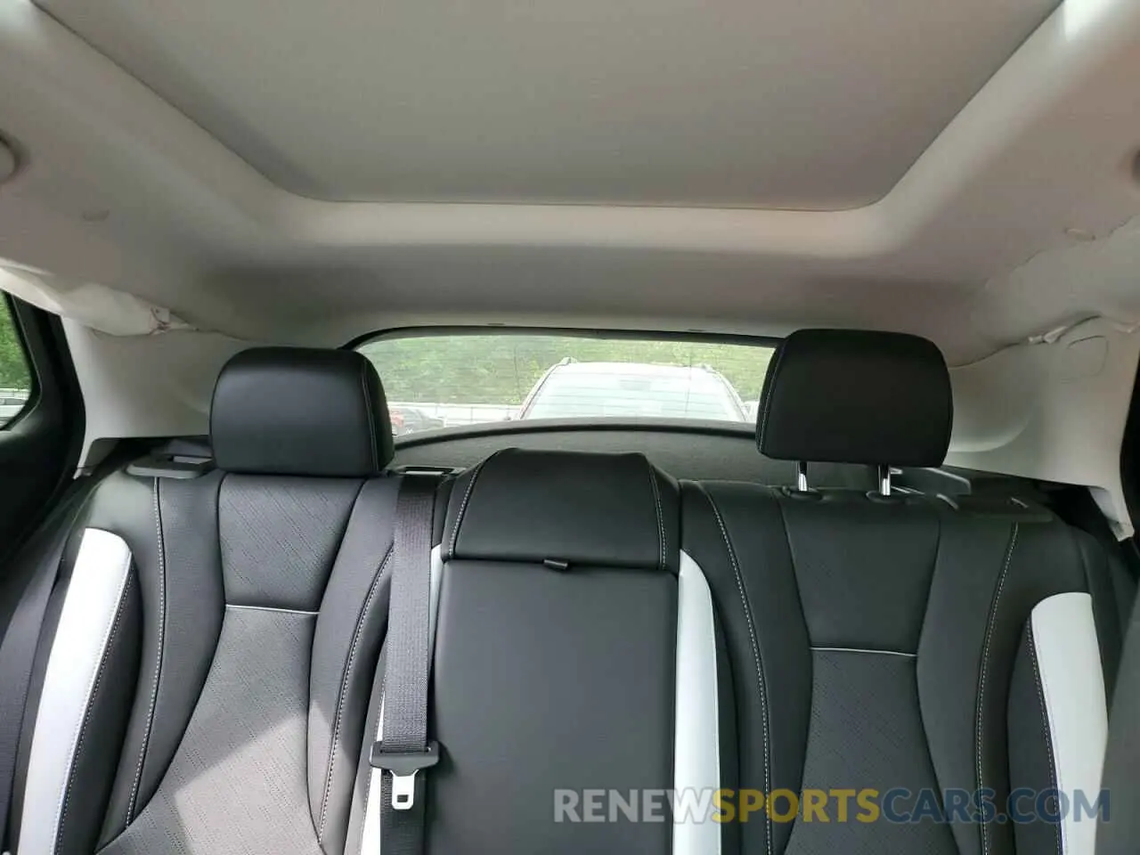 10 fotografías del automóvil dañado LRBFZPE40RD044458 BUICK ENVISION 2024