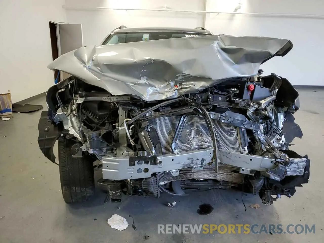 5 fotografías del automóvil dañado LRBFZPE40RD044847 BUICK ENVISION 2024