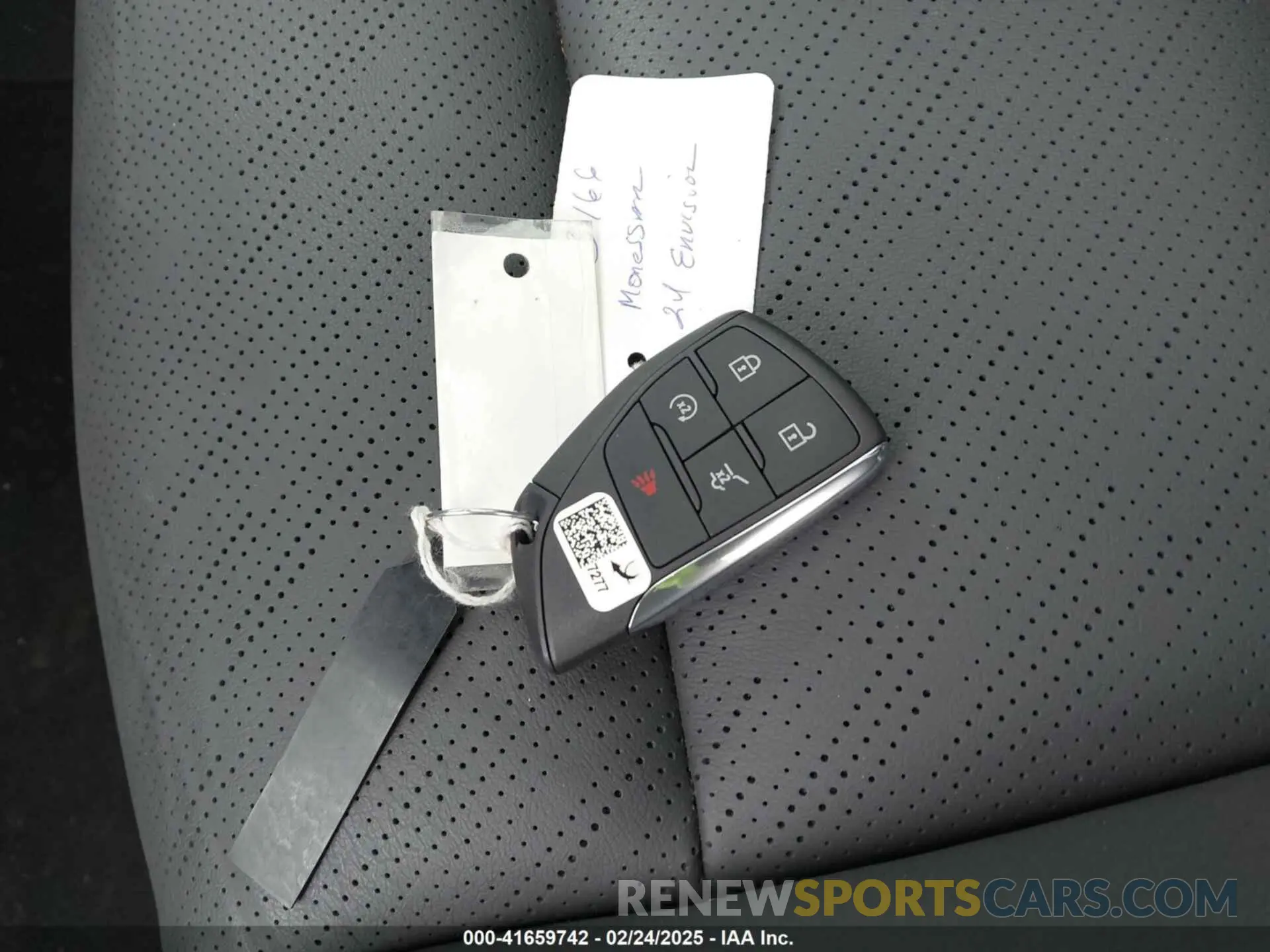 11 fotografías del automóvil dañado LRBFZPE44RD052269 BUICK ENVISION 2024