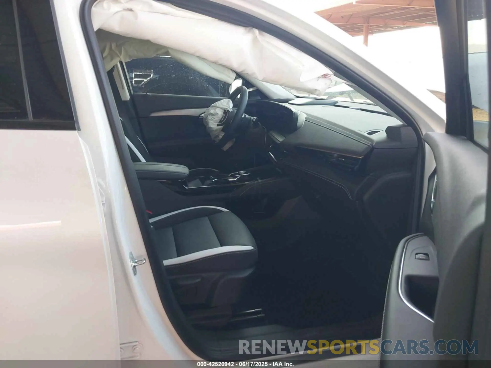 5 fotografías del automóvil dañado LRBFZPE46RD072118 BUICK ENVISION 2024
