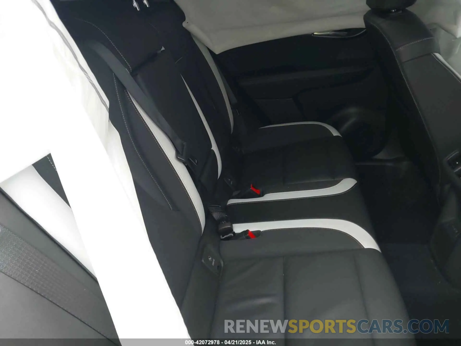 8 fotografías del automóvil dañado LRBFZPE49RD043471 BUICK ENVISION 2024