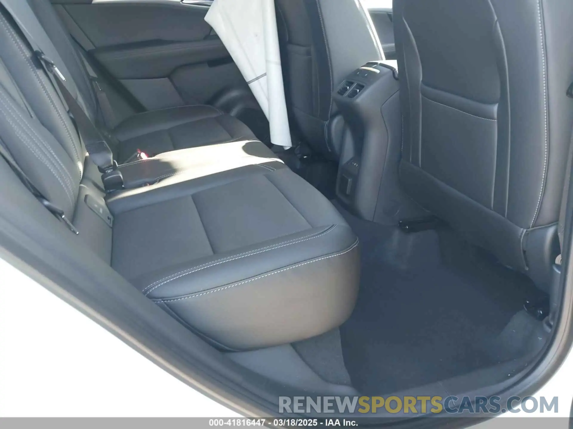 8 fotografías del automóvil dañado LRBFZSE46RD061543 BUICK ENVISION 2024