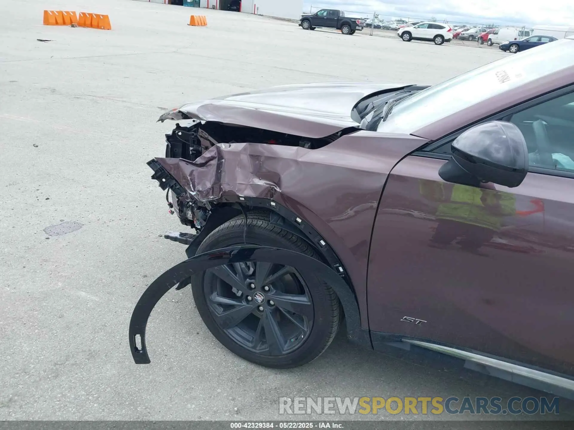 19 fotografías del automóvil dañado LRBFZLE45SD024222 BUICK ENVISION 2025