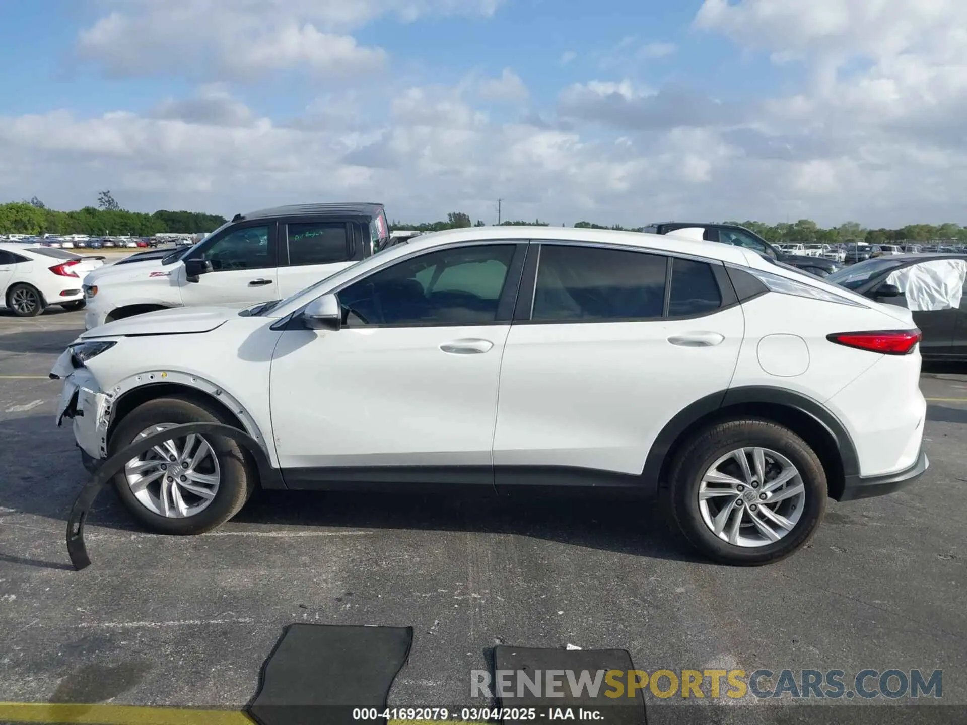 14 fotografías del automóvil dañado KL47LAE28RB078110 BUICK ENVISTA 2024
