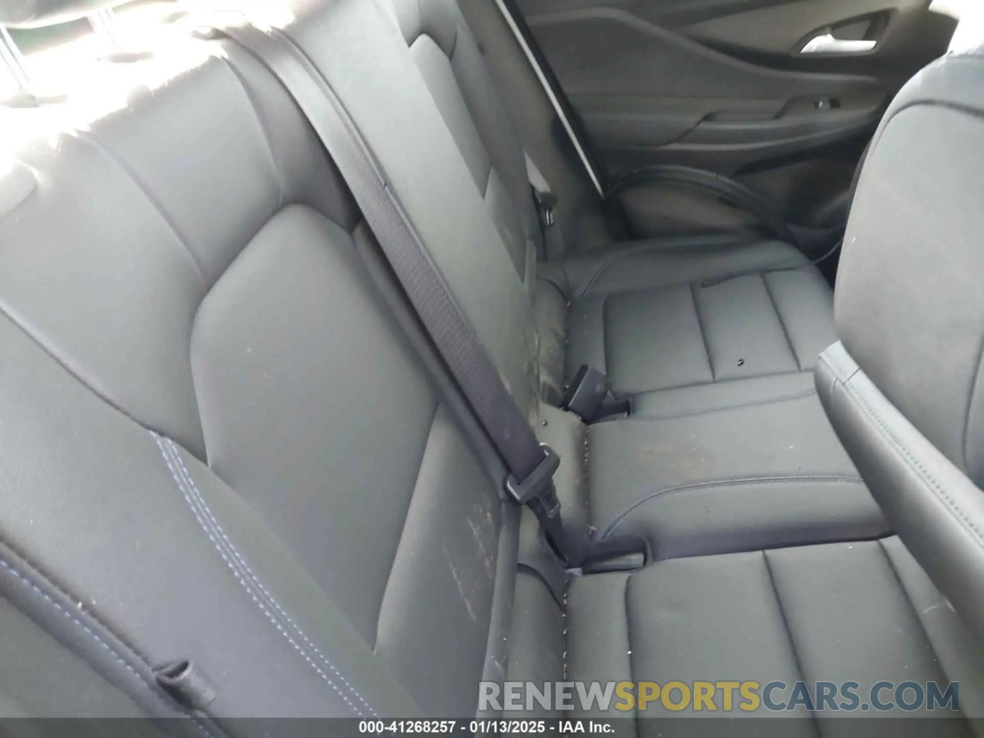 8 fotografías del automóvil dañado KL47LBE27RB160254 BUICK ENVISTA 2024