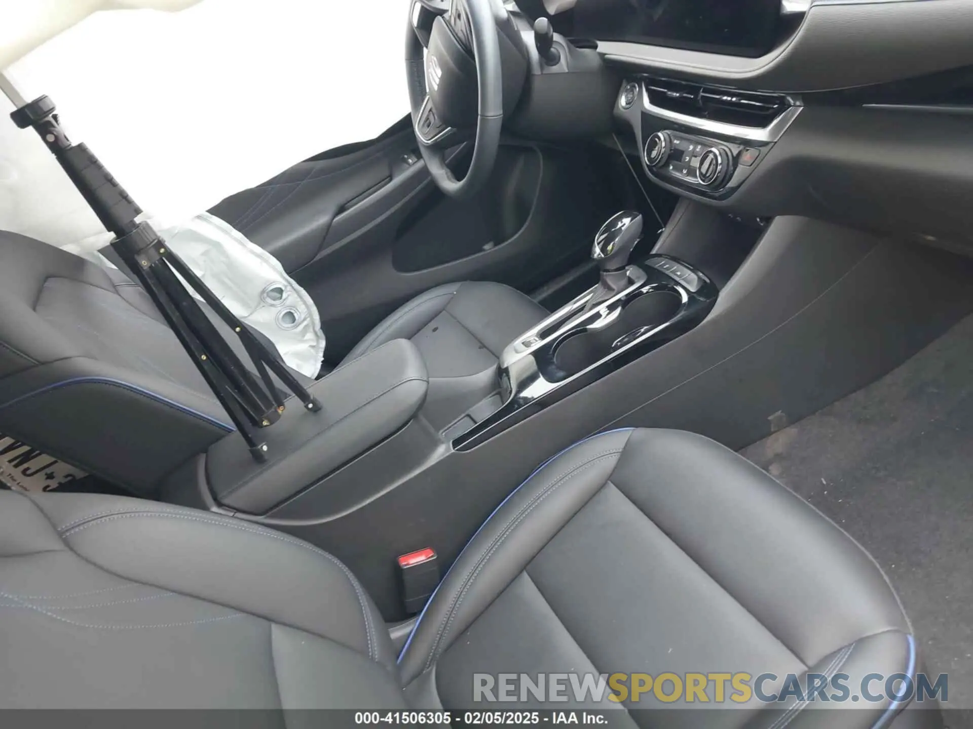 5 fotografías del automóvil dañado KL47LBE27RB161081 BUICK ENVISTA 2024