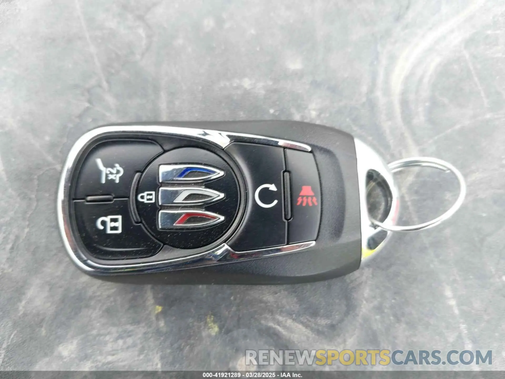 11 fotografías del automóvil dañado KL47LAEPXSB109343 BUICK ENVISTA 2025