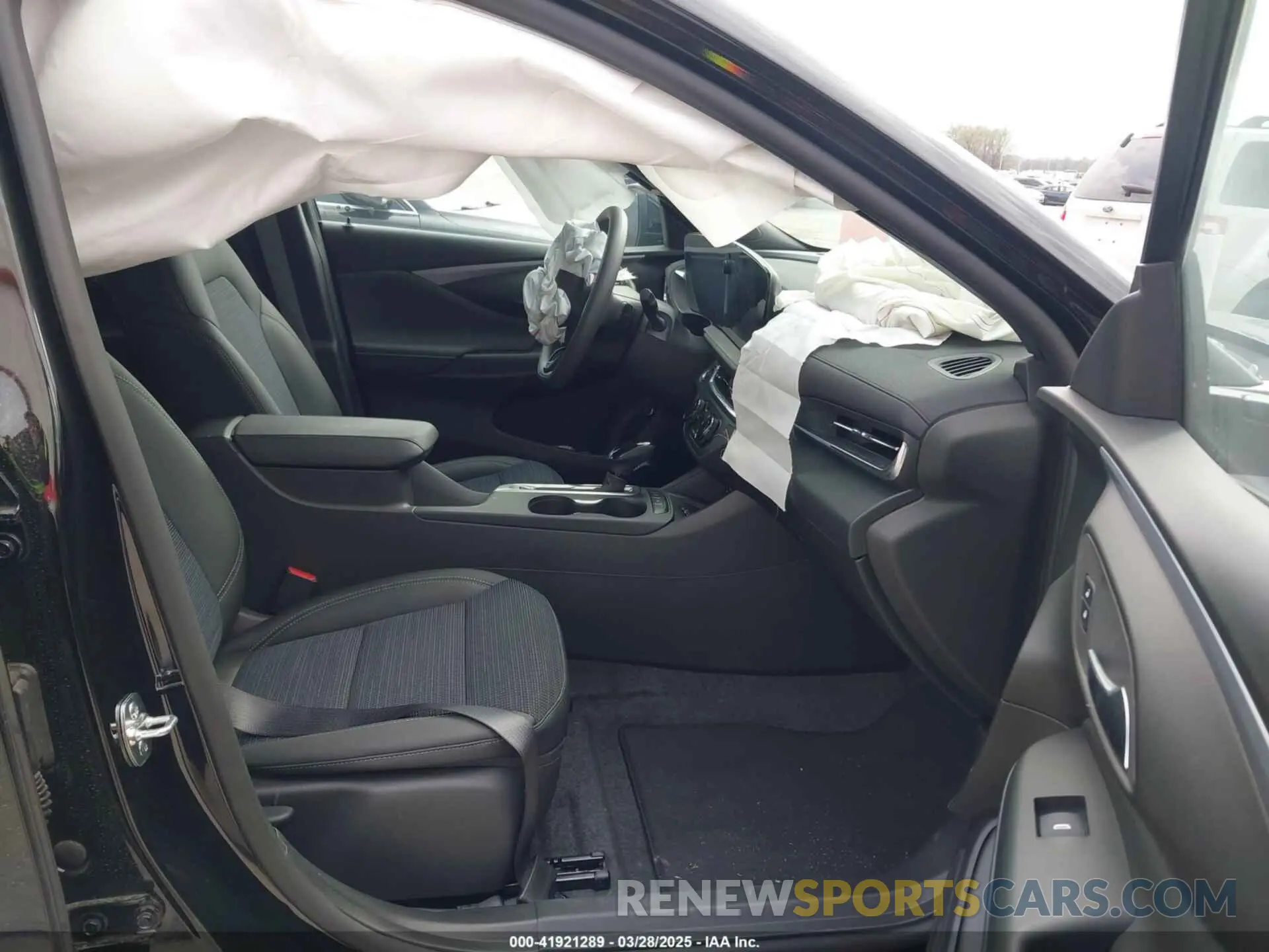 5 fotografías del automóvil dañado KL47LAEPXSB109343 BUICK ENVISTA 2025