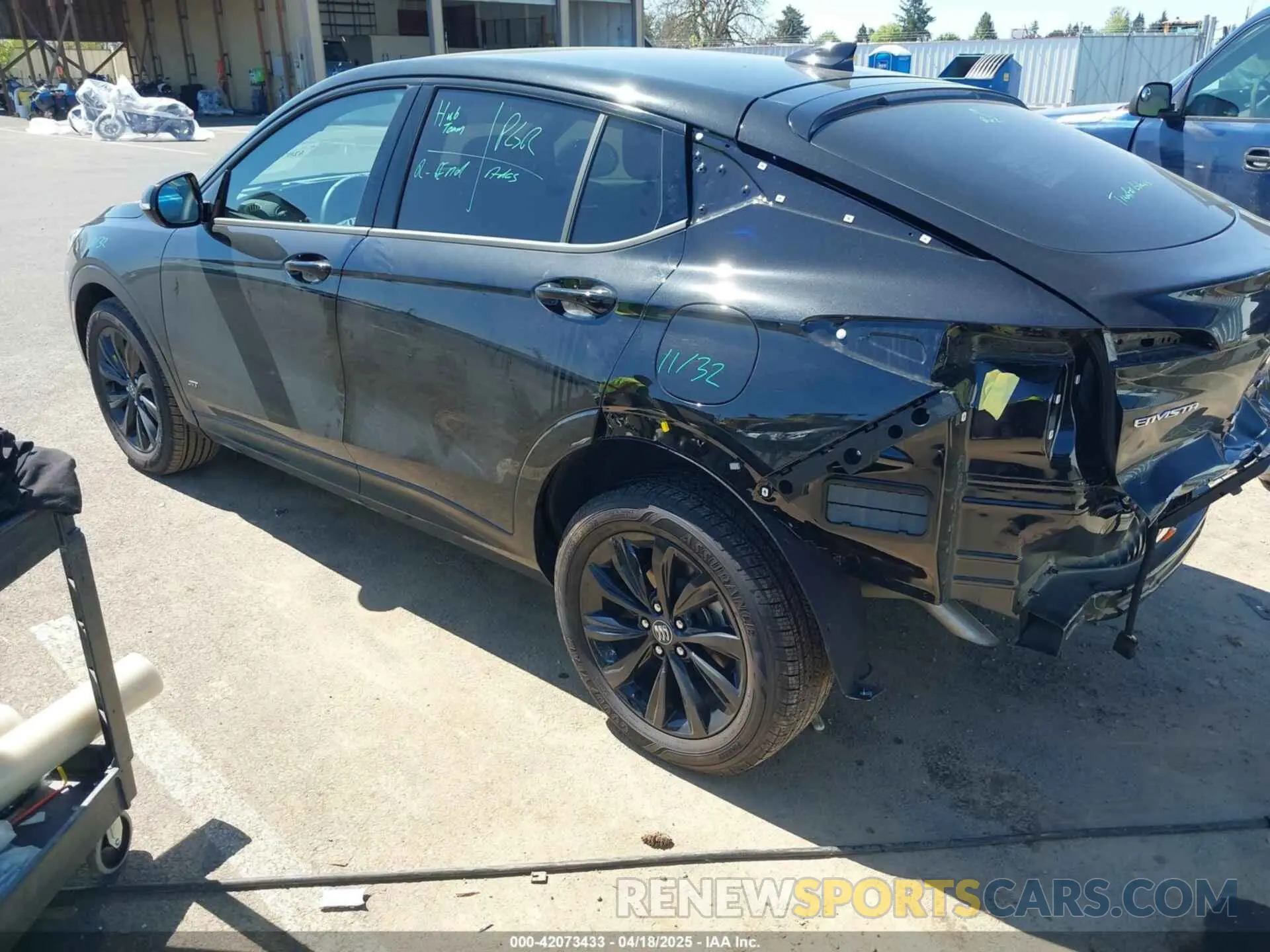 3 fotografías del automóvil dañado KL47LBEP9SB111526 BUICK ENVISTA 2025