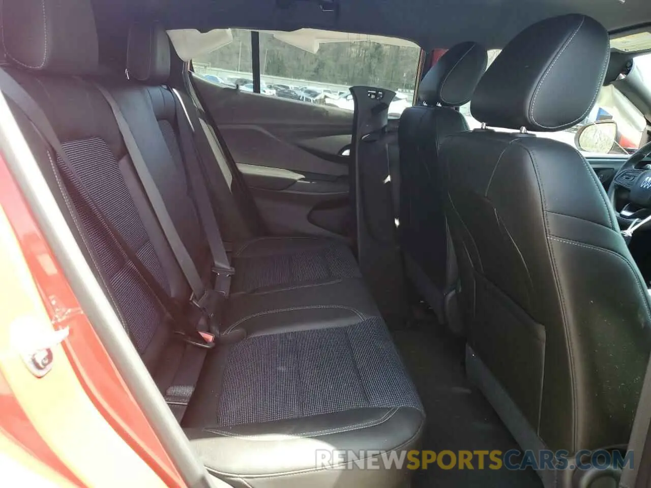 11 fotografías del automóvil dañado KL47LAE21RB077039 BUICK ENVISTA PR 2024