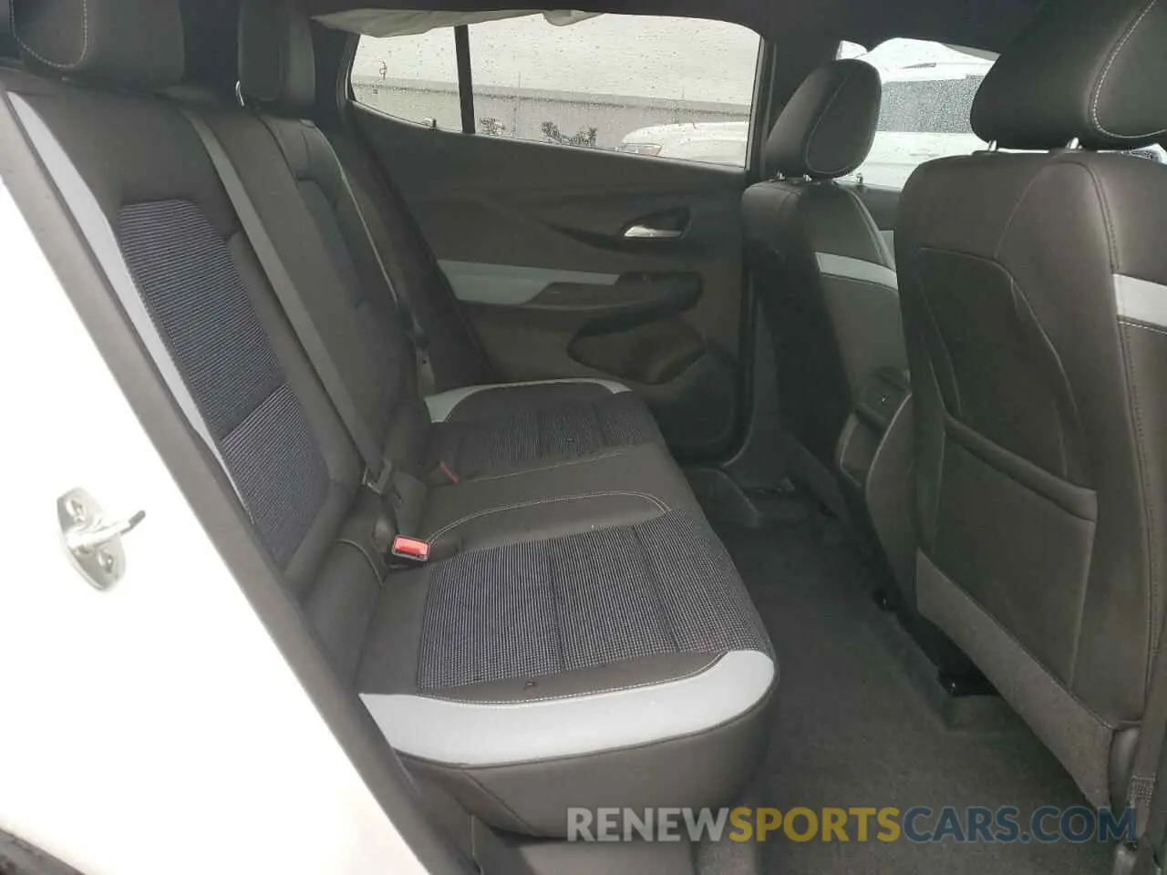 11 fotografías del automóvil dañado KL47LAE23RB094456 BUICK ENVISTA PR 2024