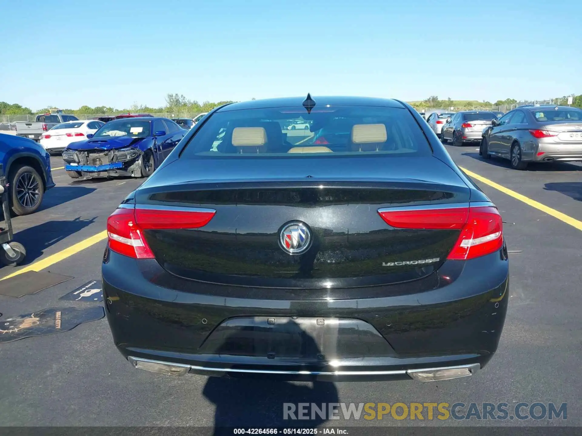 16 fotografías del automóvil dañado 1G4ZP5SS1KU112456 BUICK LACROSSE 2019