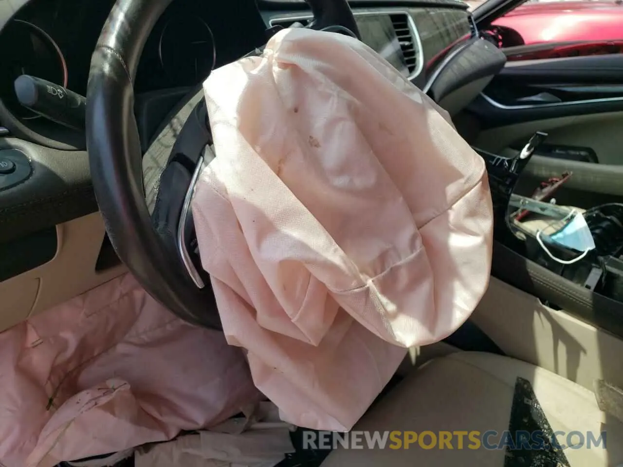 8 fotografías del automóvil dañado 1G4ZR5SS7KU130146 BUICK LACROSSE 2019