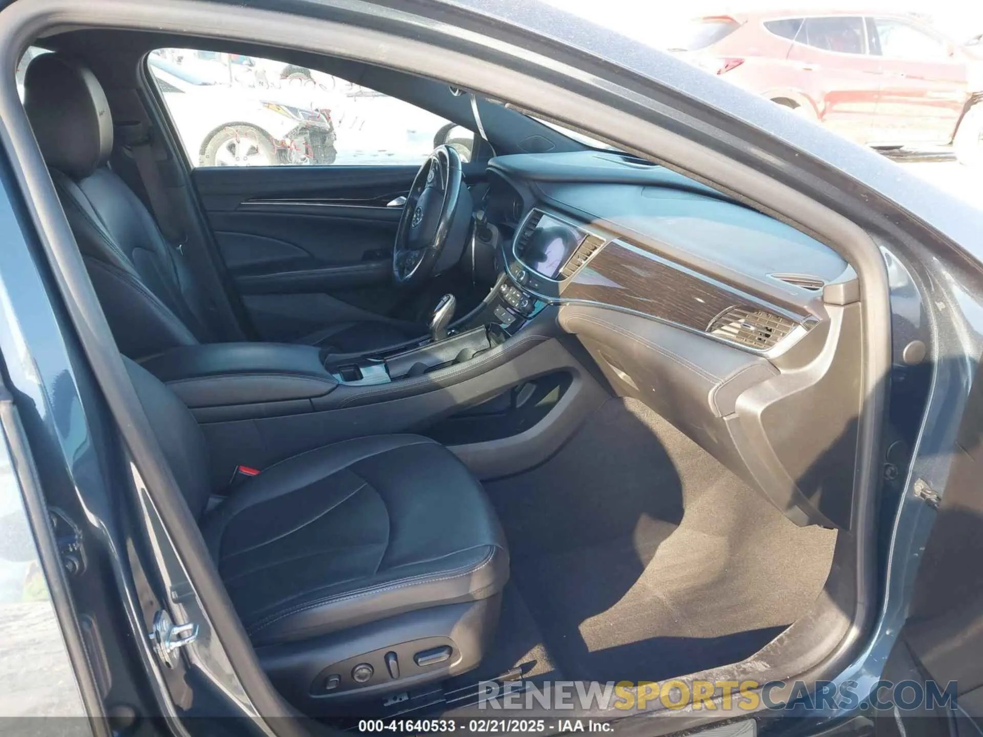 5 fotografías del automóvil dañado 1G4ZU5SS2KU119070 BUICK LACROSSE 2019