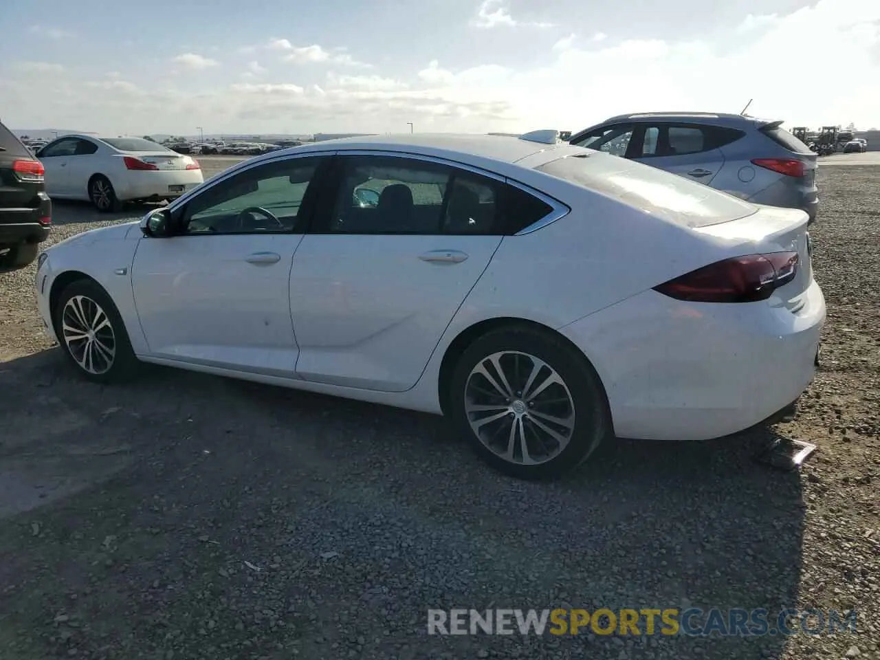 2 fotografías del automóvil dañado W04GM6SX8K1069168 BUICK REGAL 2019