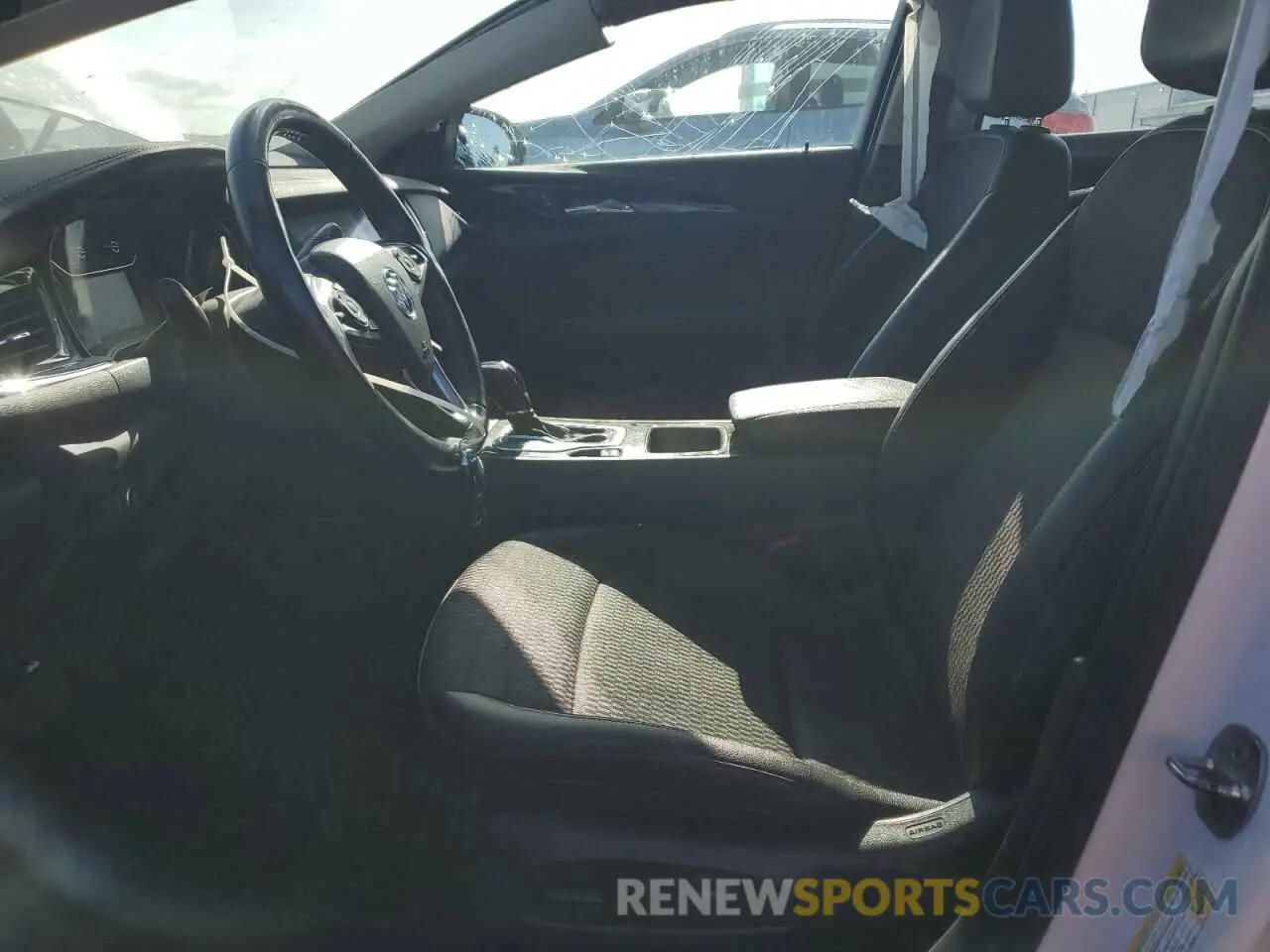 7 fotografías del automóvil dañado W04GM6SX8K1069168 BUICK REGAL 2019