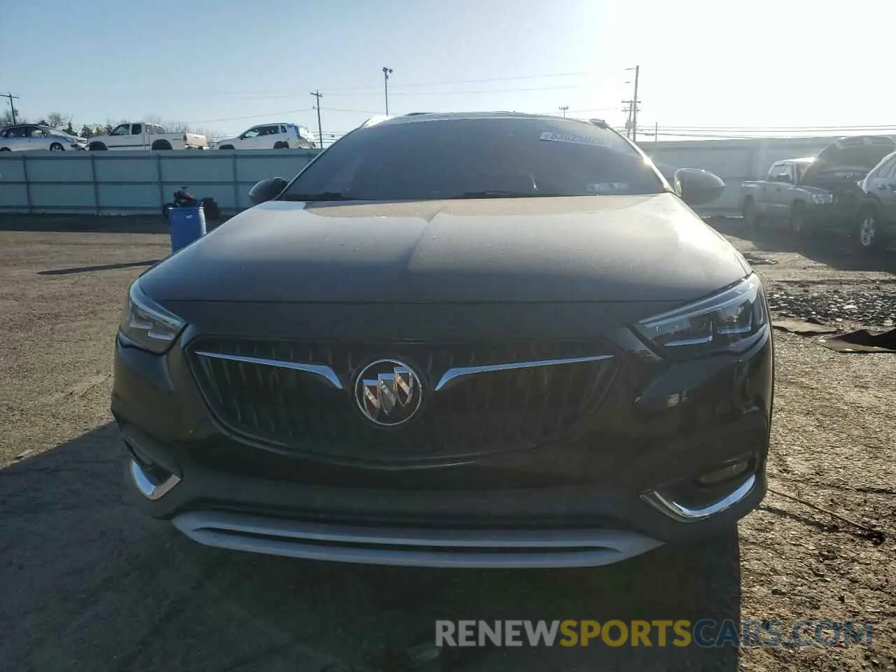 5 fotografías del automóvil dañado W04GV8SX6K1043838 BUICK REGAL 2019