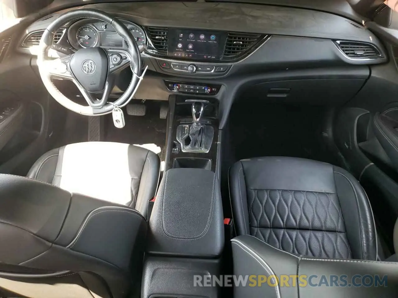 8 fotografías del automóvil dañado W04GW6SX6L1009868 BUICK REGAL 2020
