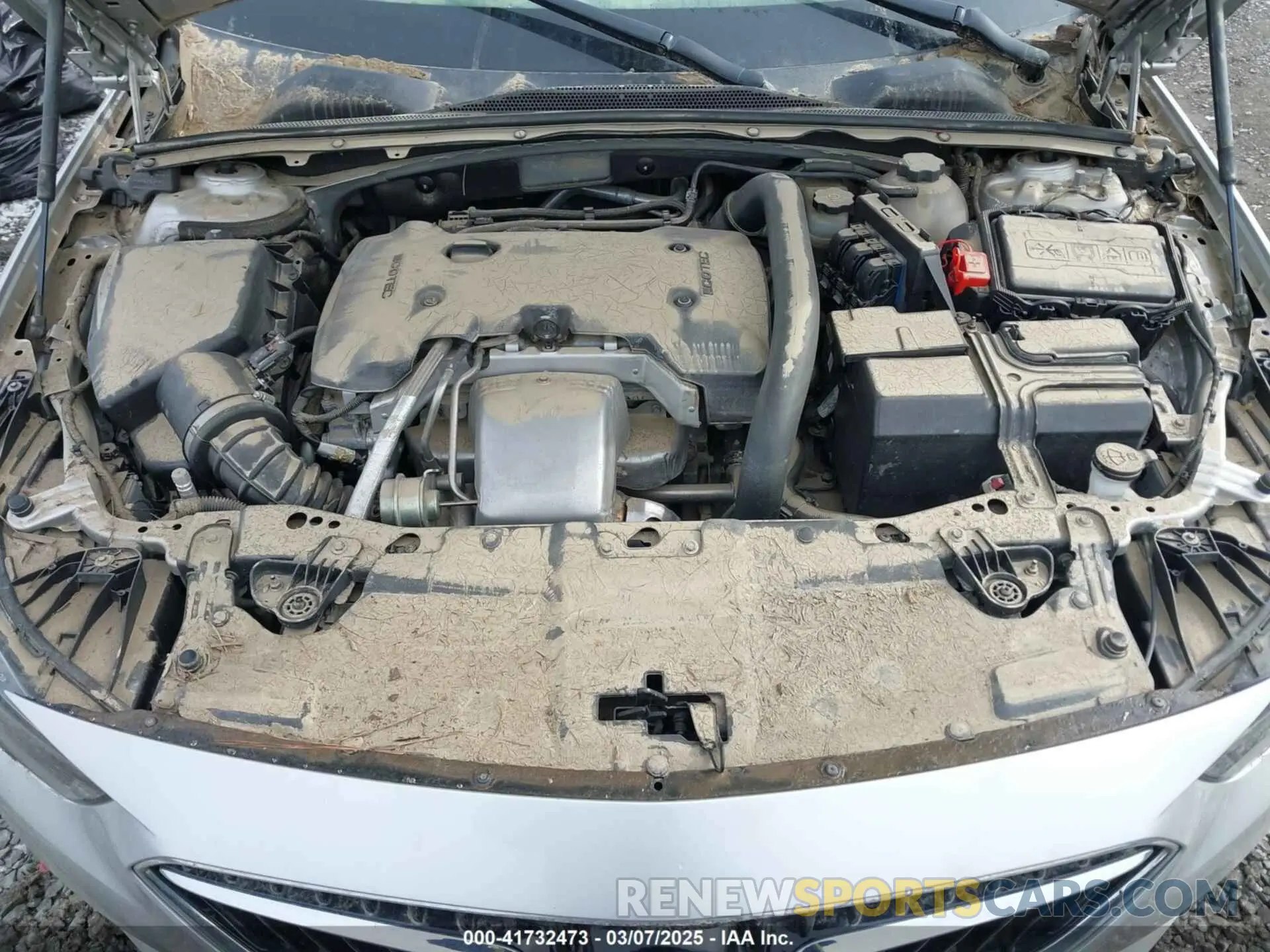 10 fotografías del automóvil dañado W04GL6SX6K1010154 BUICK REGAL SPORTBACK 2019