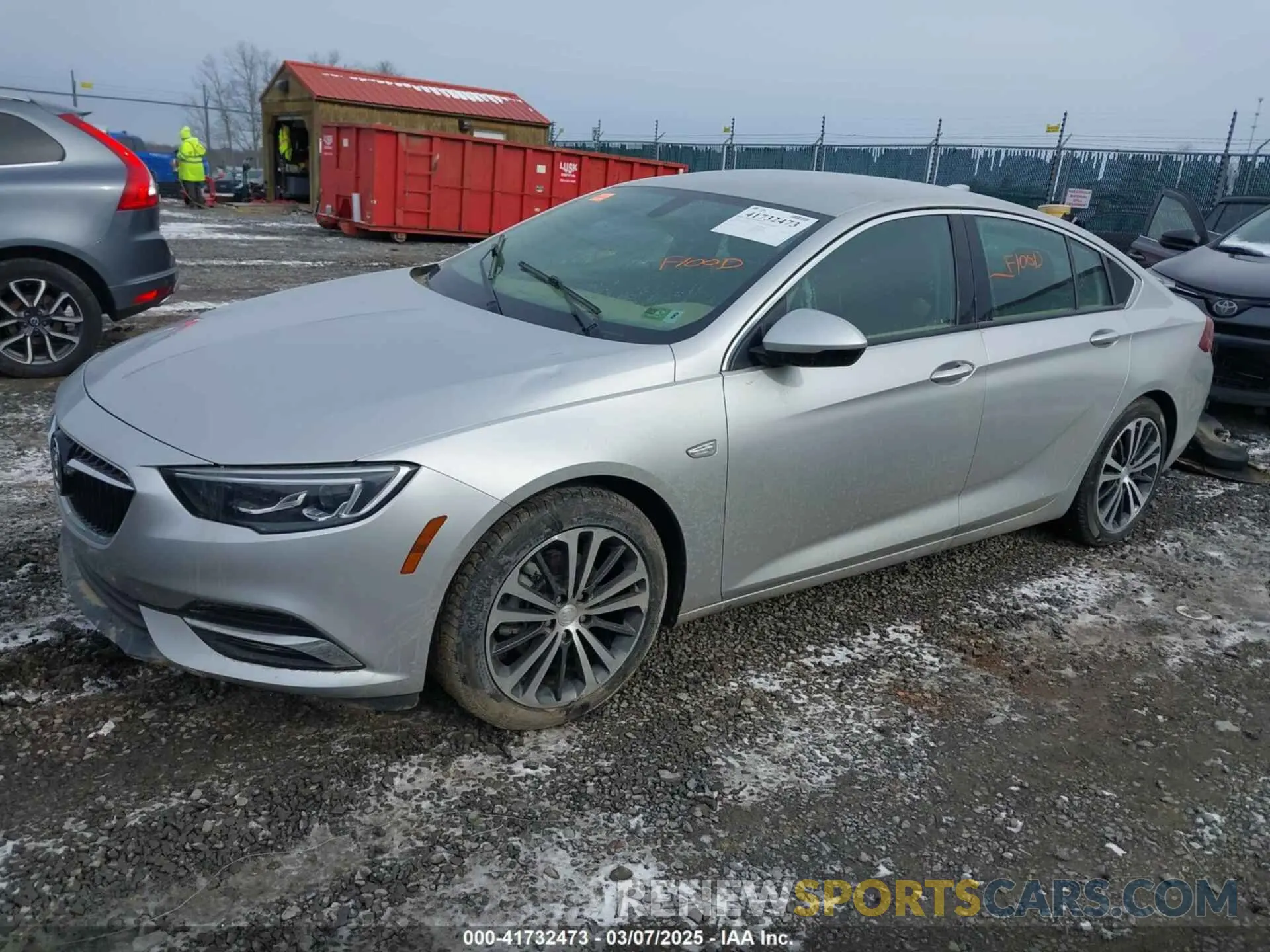 2 fotografías del automóvil dañado W04GL6SX6K1010154 BUICK REGAL SPORTBACK 2019