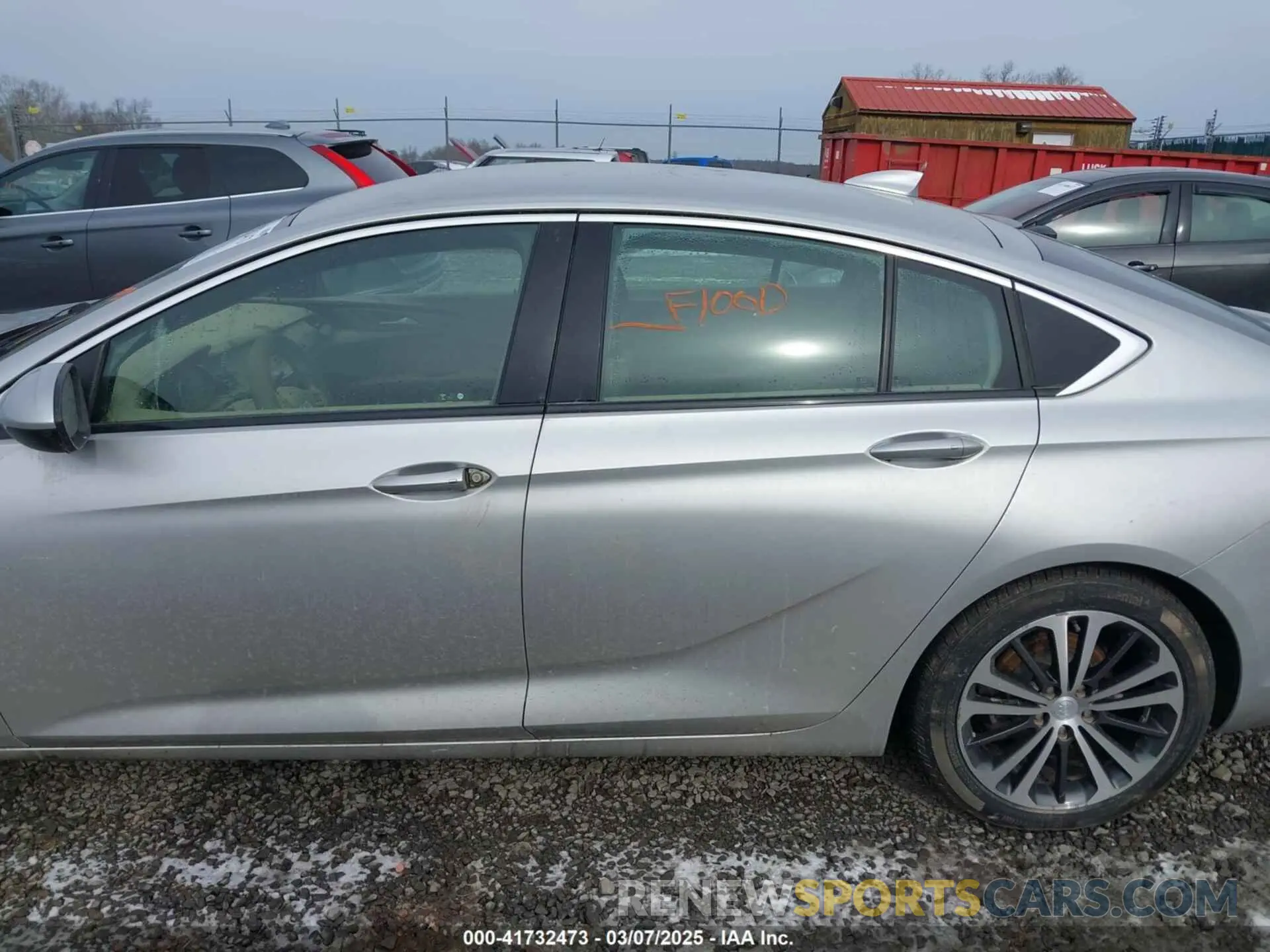 6 fotografías del automóvil dañado W04GL6SX6K1010154 BUICK REGAL SPORTBACK 2019