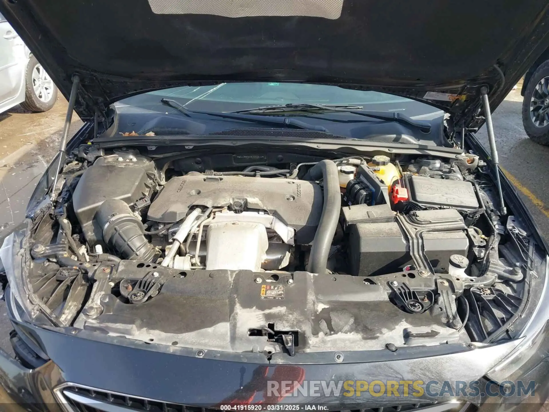 10 fotografías del automóvil dañado W04GR6SXXK1004632 BUICK REGAL SPORTBACK 2019