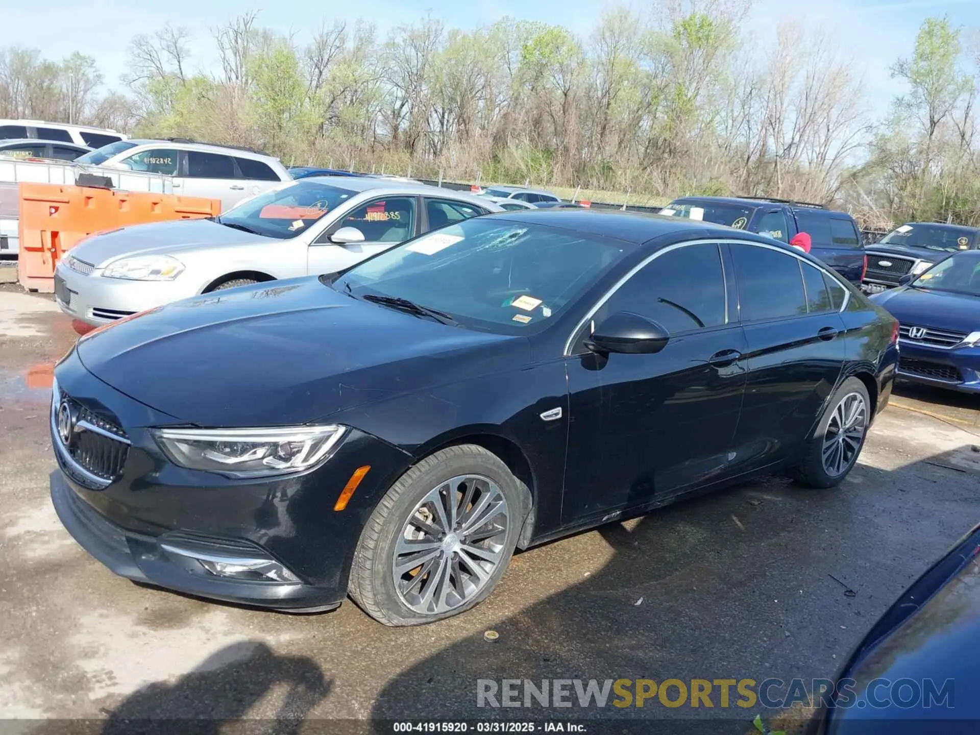 14 fotografías del automóvil dañado W04GR6SXXK1004632 BUICK REGAL SPORTBACK 2019