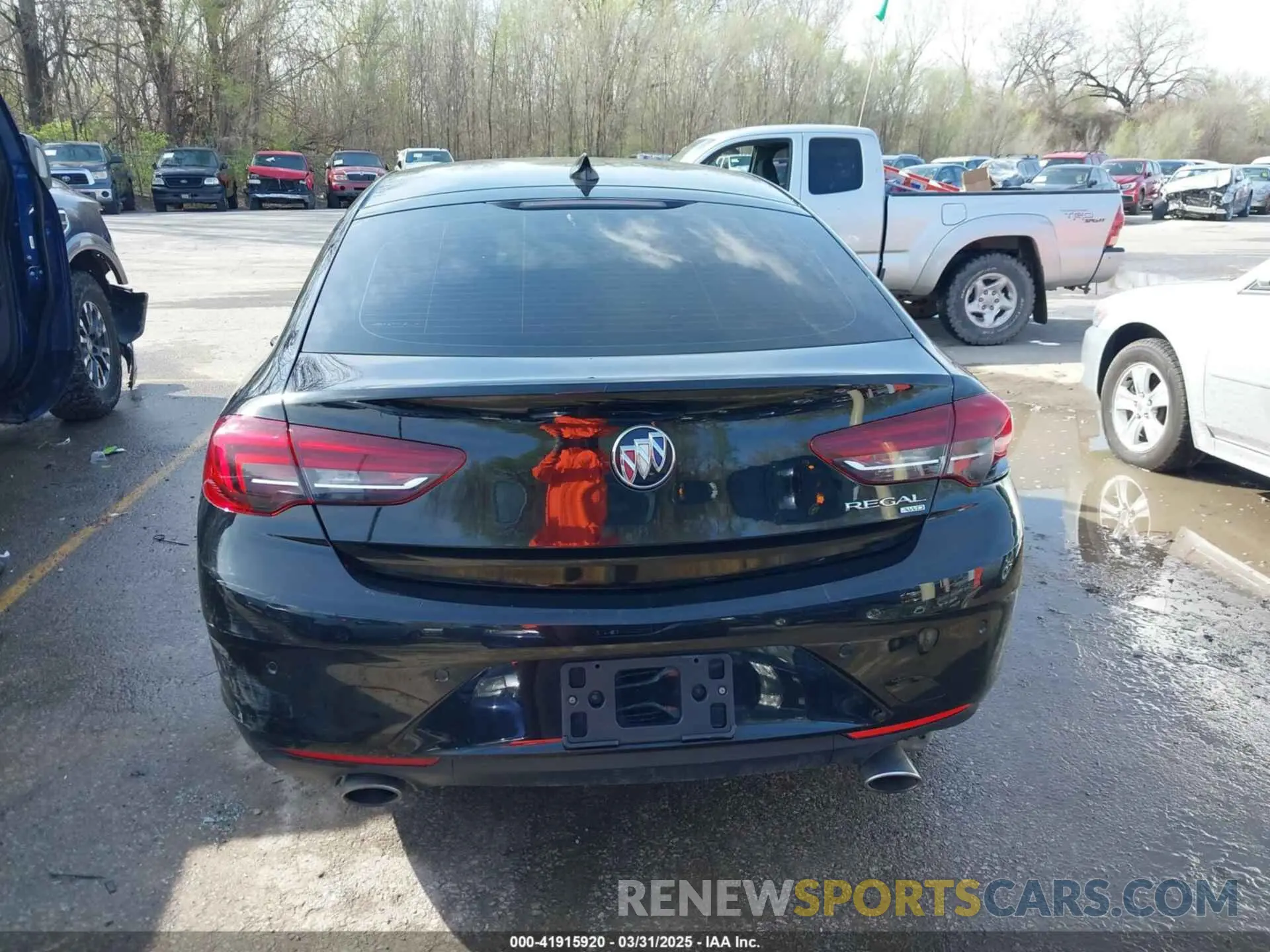 16 fotografías del automóvil dañado W04GR6SXXK1004632 BUICK REGAL SPORTBACK 2019