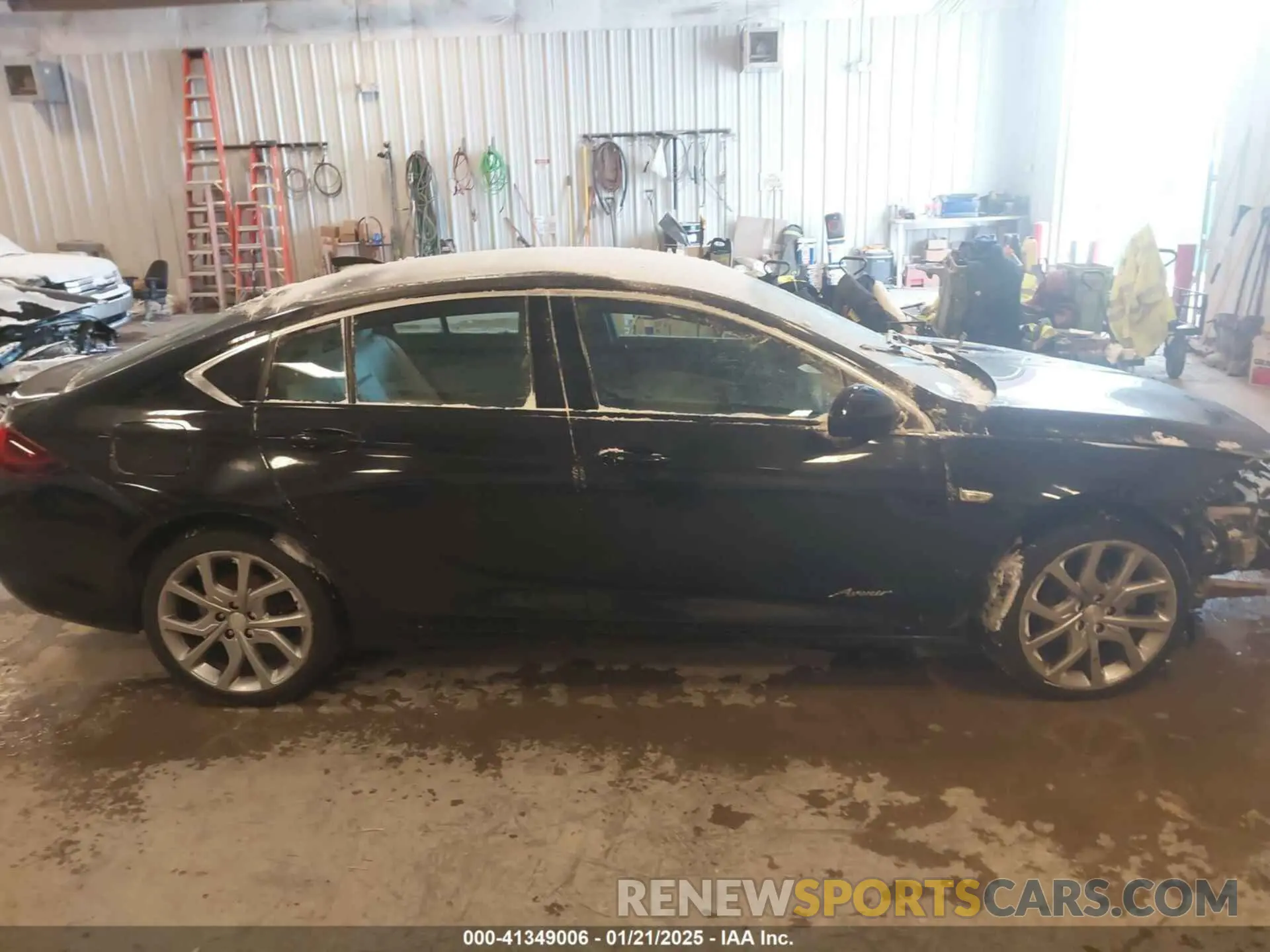 13 fotografías del automóvil dañado W04GW6SX0K1028253 BUICK REGAL SPORTBACK 2019