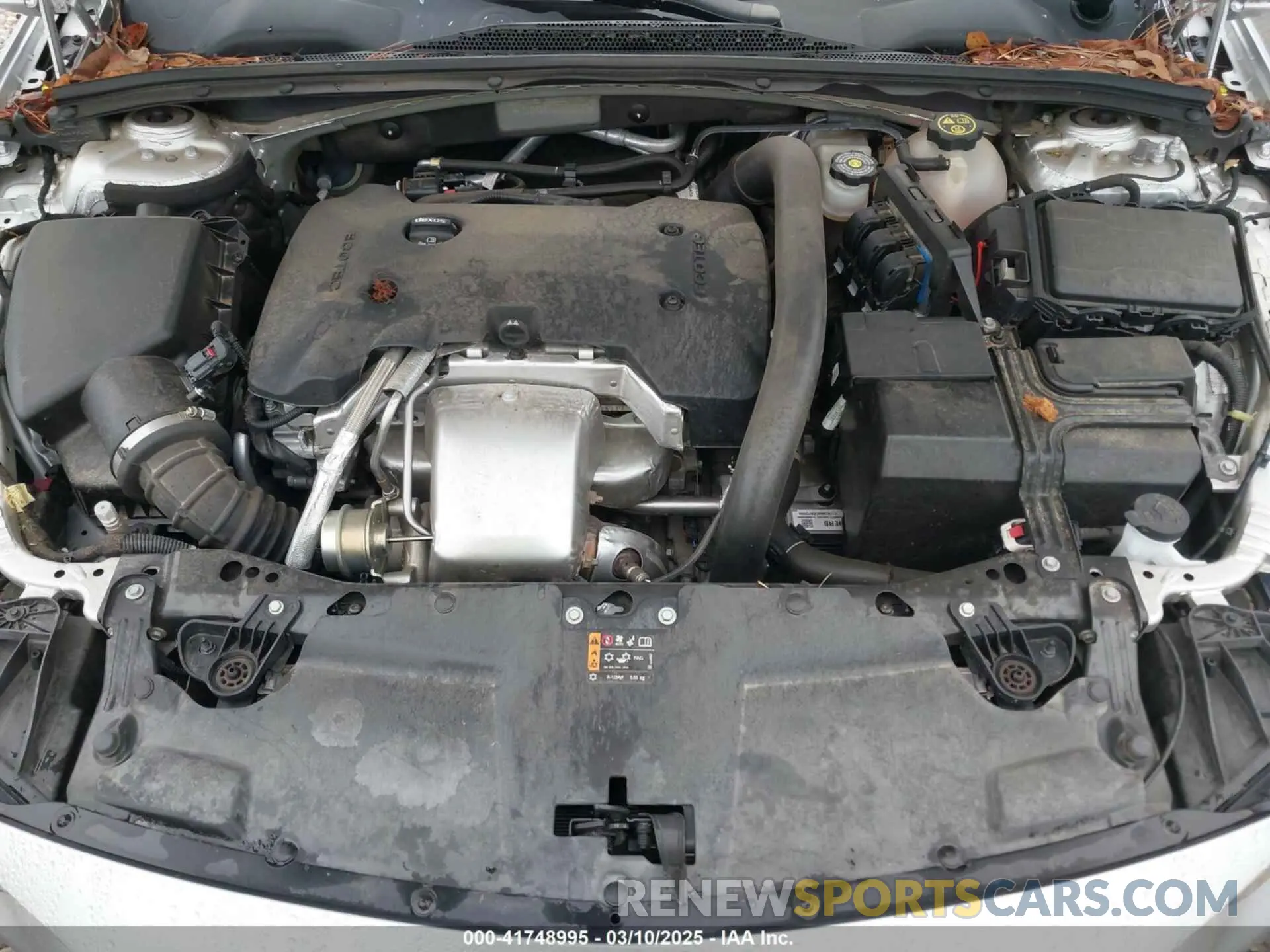 10 fotografías del automóvil dañado W04GP6SX4L1006657 BUICK REGAL SPORTBACK 2020