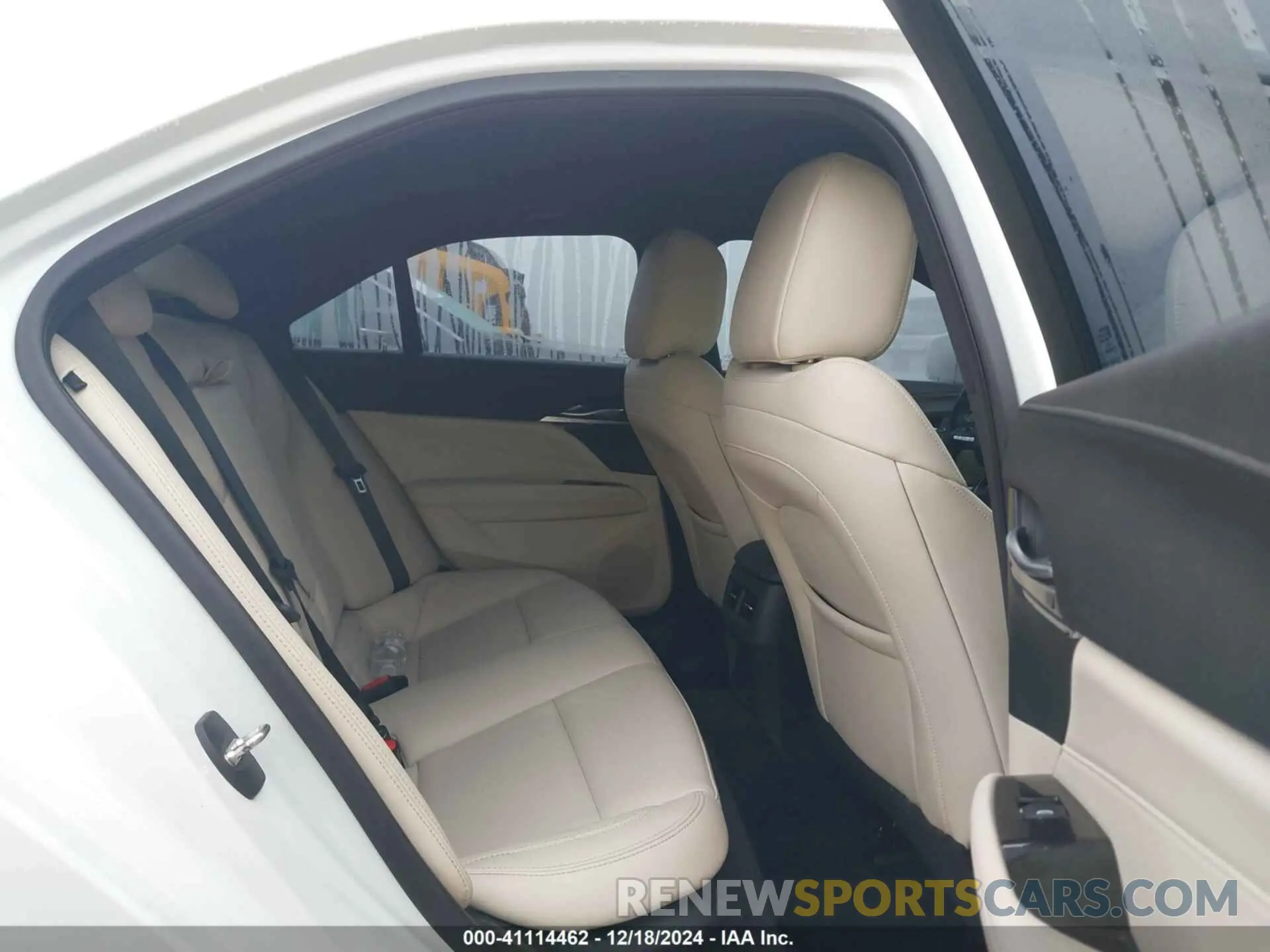 8 fotografías del automóvil dañado 1G6DA5RK2L0148304 CADILLAC CT4 2020