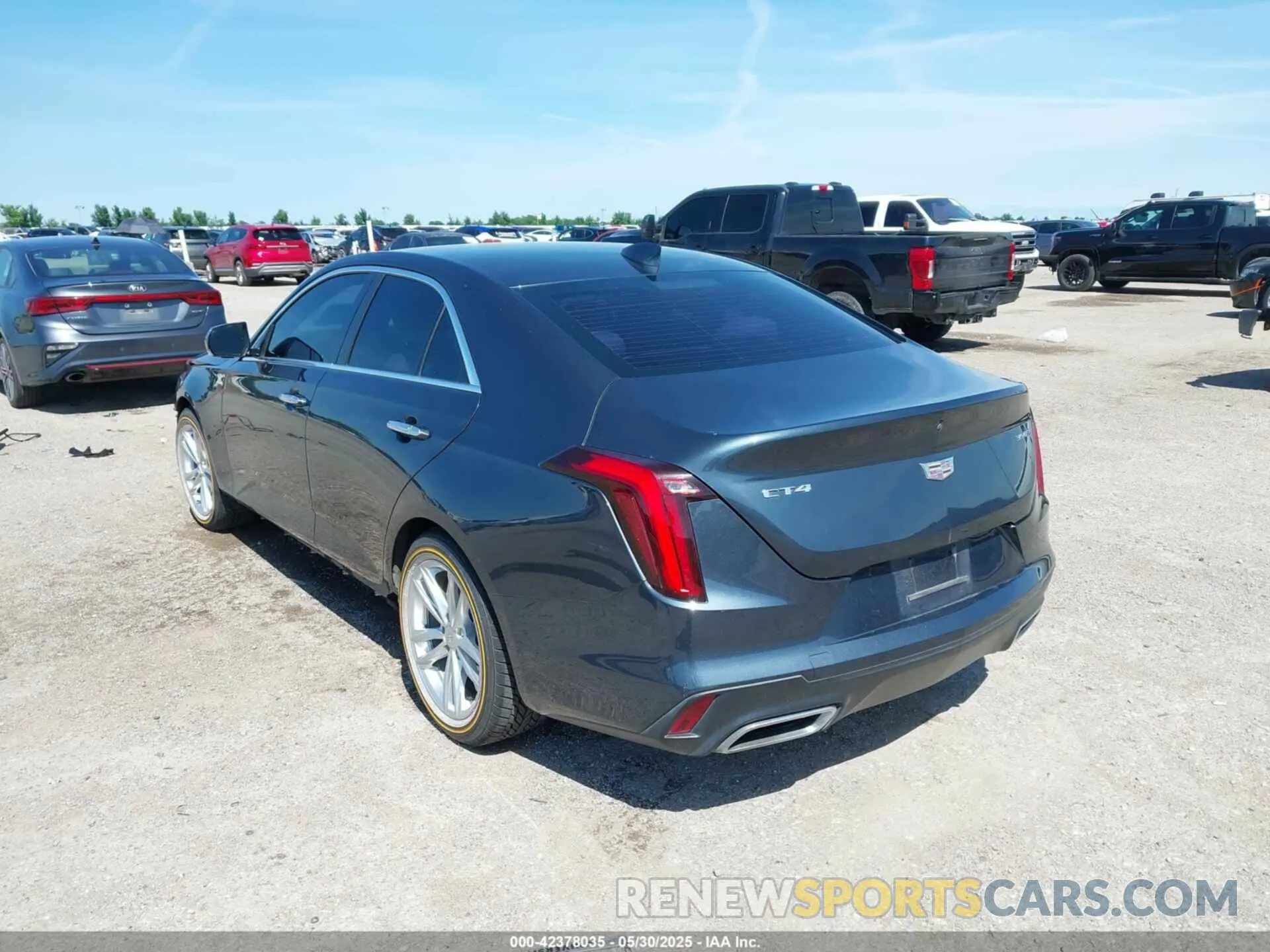 3 fotografías del automóvil dañado 1G6DA5RK4L0123033 CADILLAC CT4 2020