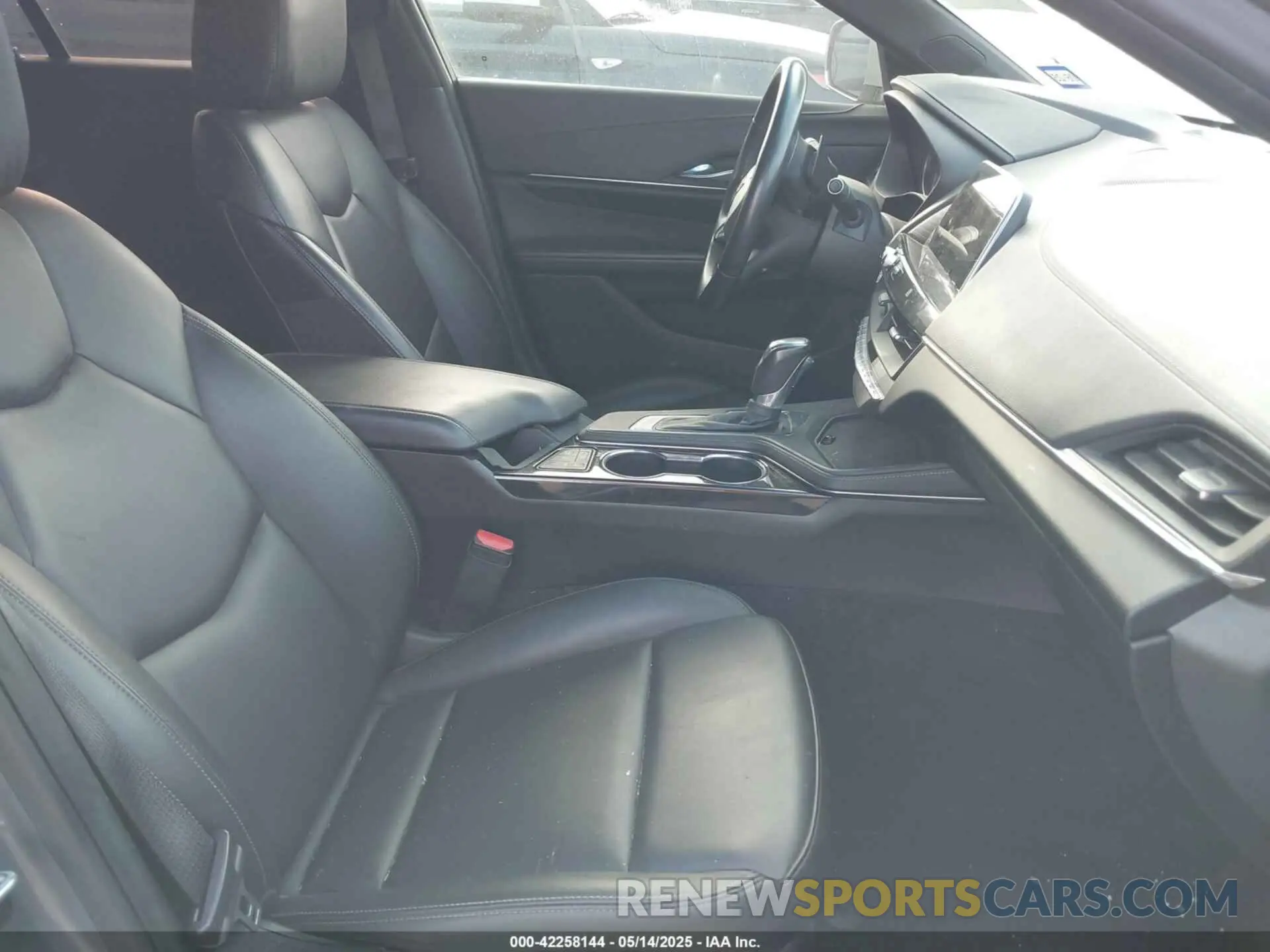 5 fotografías del automóvil dañado 1G6DA5RK7L0154714 CADILLAC CT4 2020