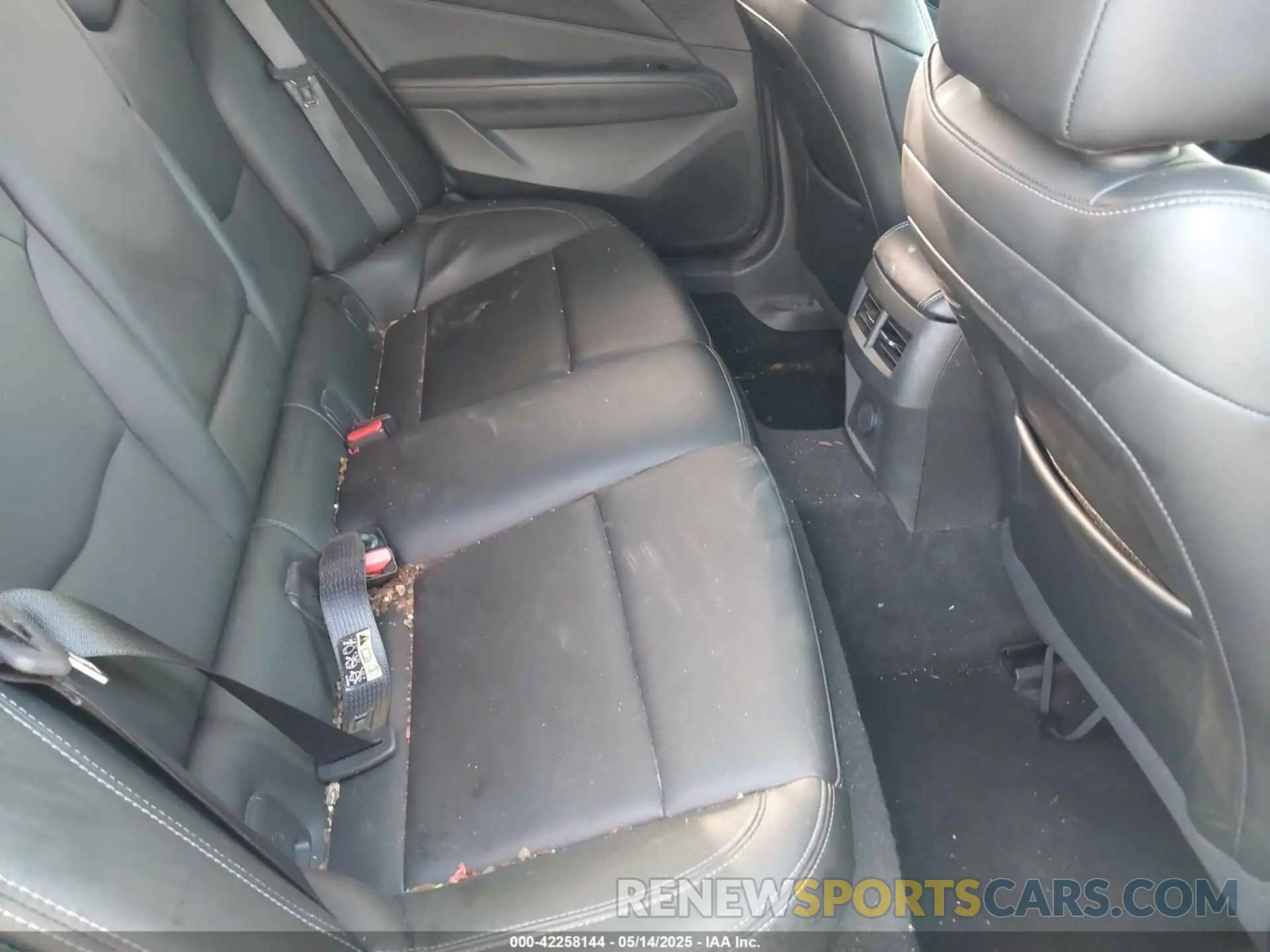 8 fotografías del automóvil dañado 1G6DA5RK7L0154714 CADILLAC CT4 2020