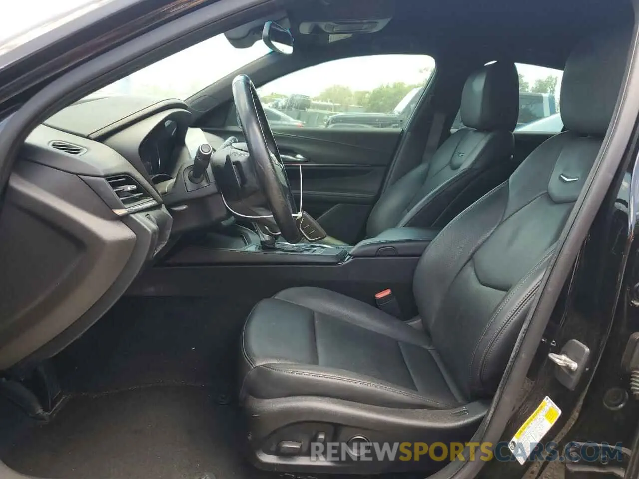 7 fotografías del automóvil dañado 1G6DB5RK5L0143269 CADILLAC CT4 2020