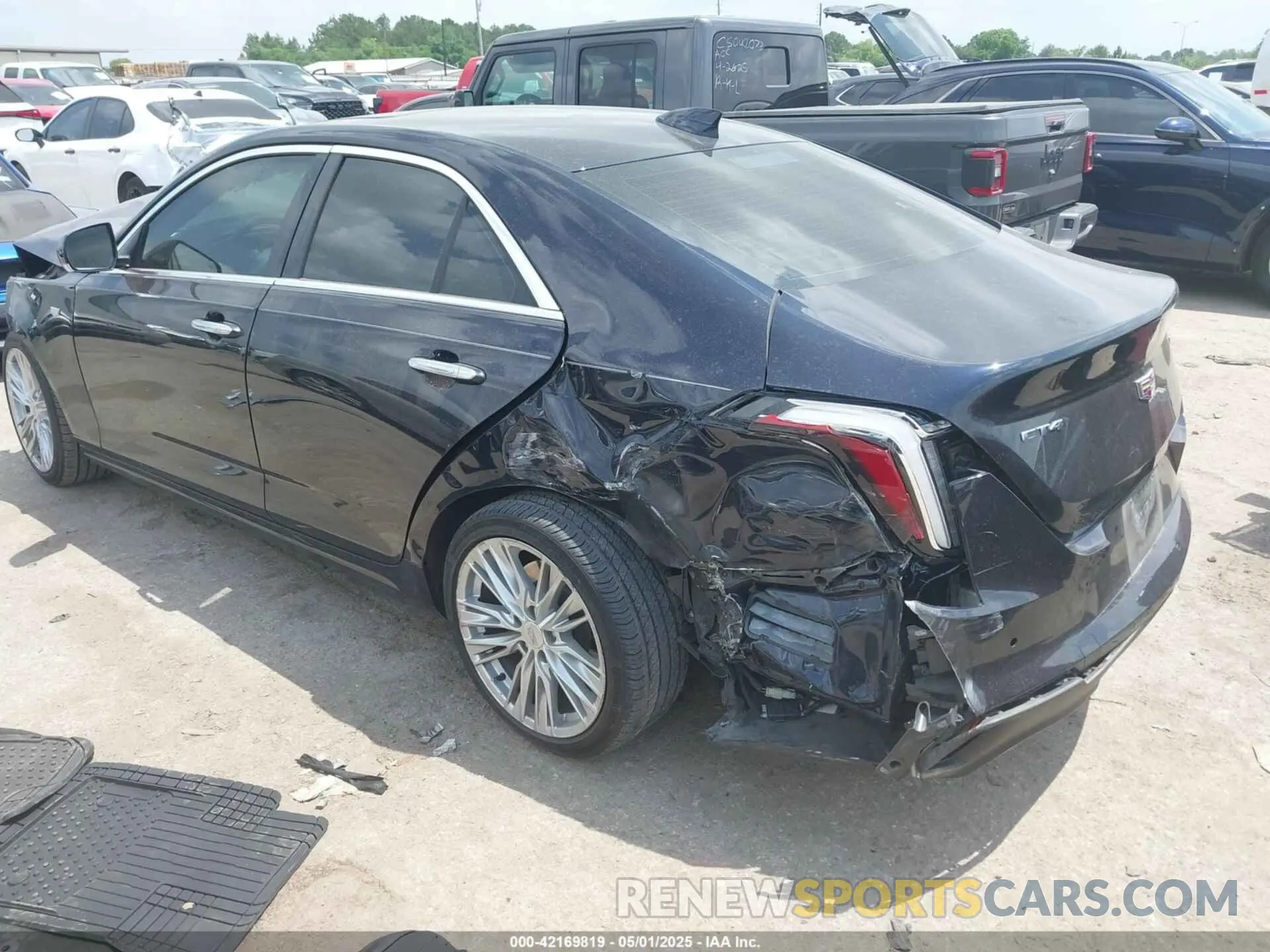 3 fotografías del automóvil dañado 1G6DB5RKXL0137466 CADILLAC CT4 2020