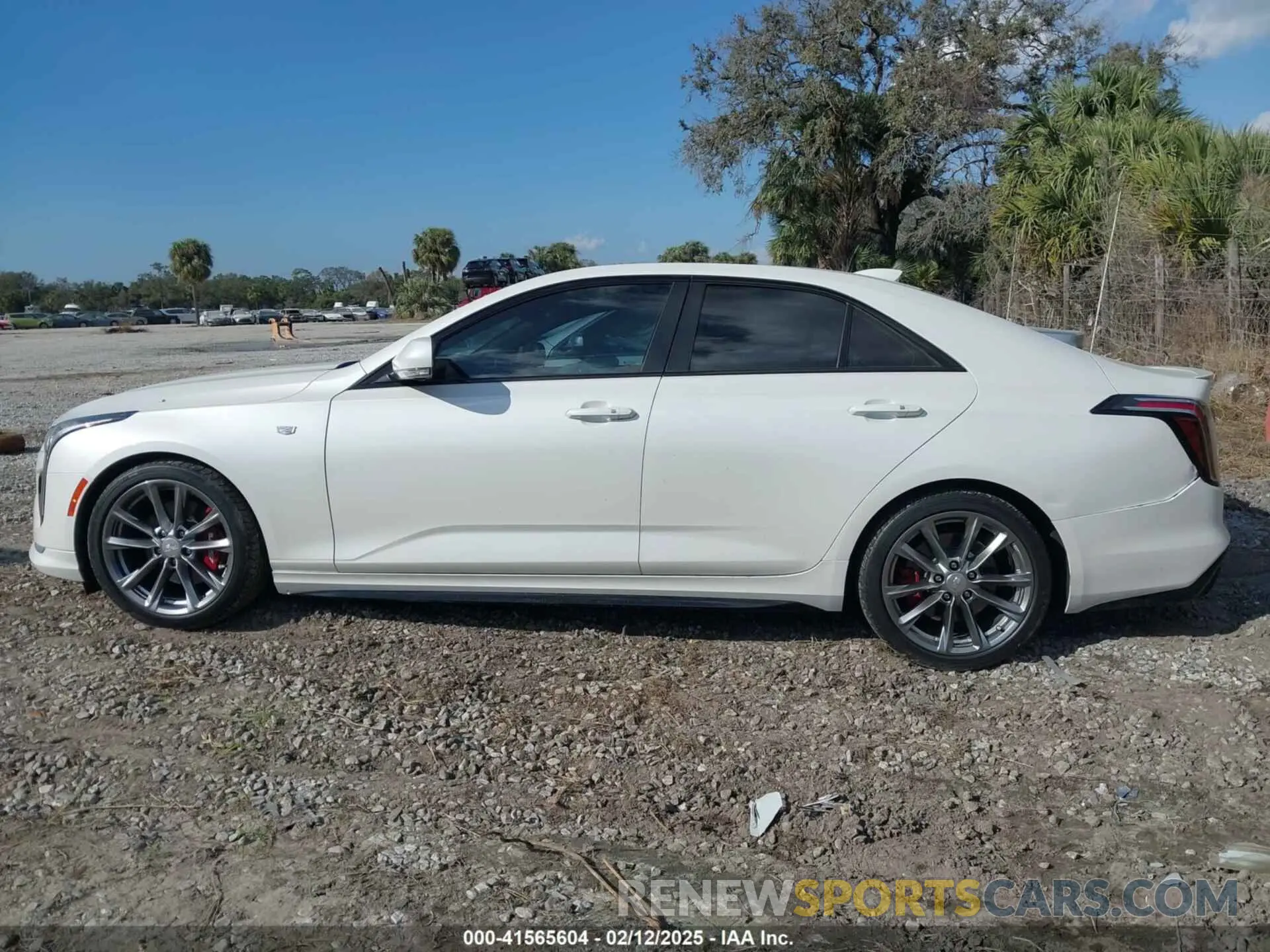 15 fotografías del automóvil dañado 1G6DC5RK5L0138599 CADILLAC CT4 2020