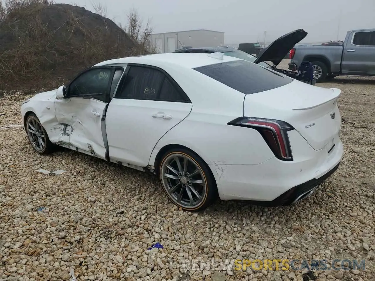 2 fotografías del automóvil dañado 1G6DC5RKXL0120938 CADILLAC CT4 2020