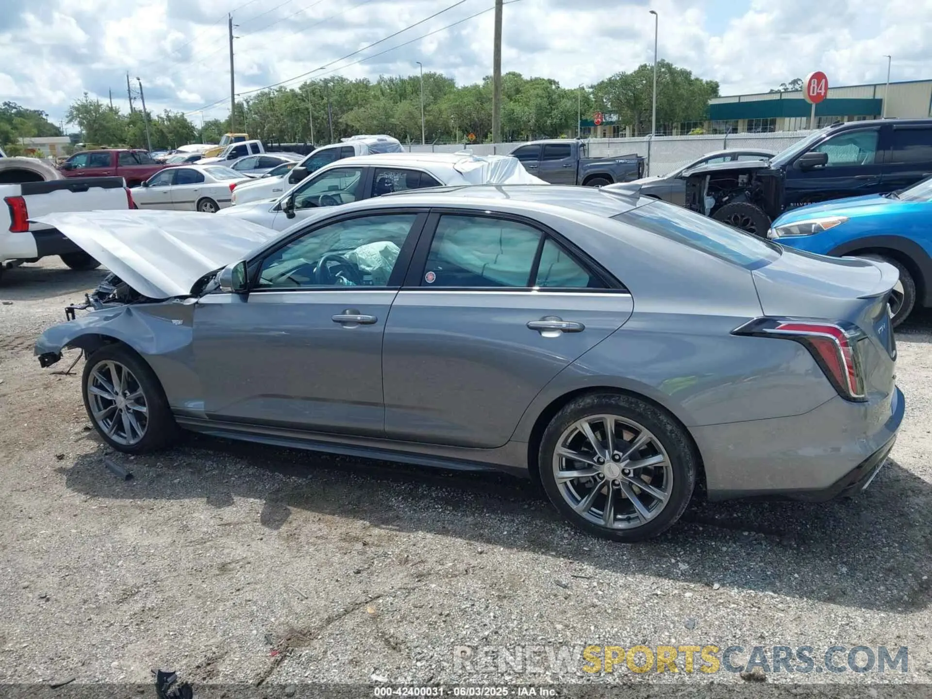 15 fotografías del automóvil dañado 1G6DG5RK5L0132824 CADILLAC CT4 2020