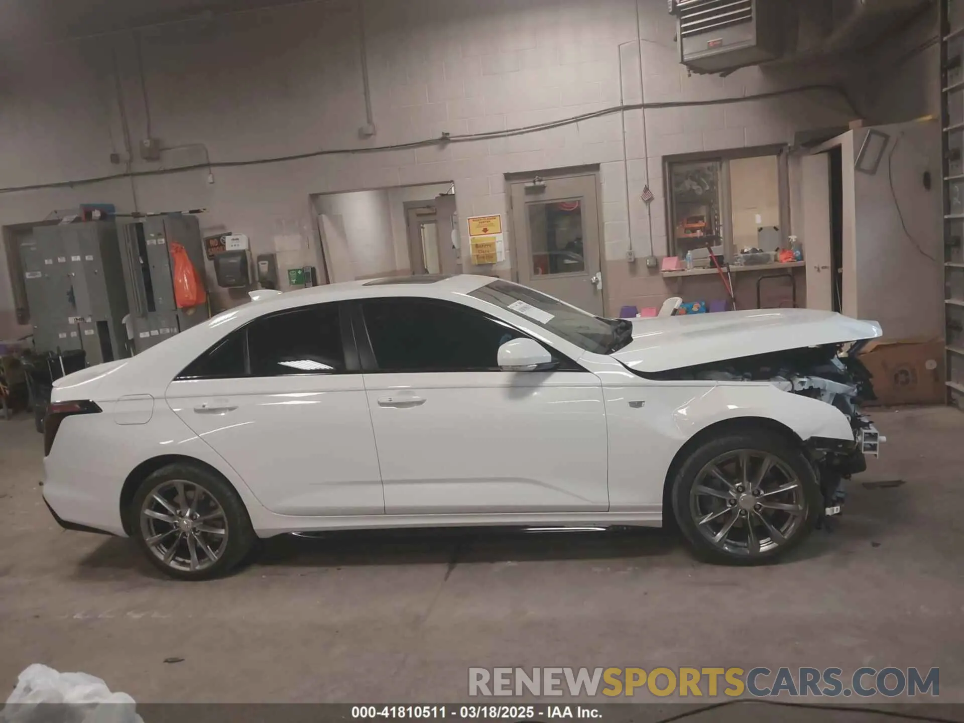 14 fotografías del automóvil dañado 1G6DG5RK9L0131773 CADILLAC CT4 2020