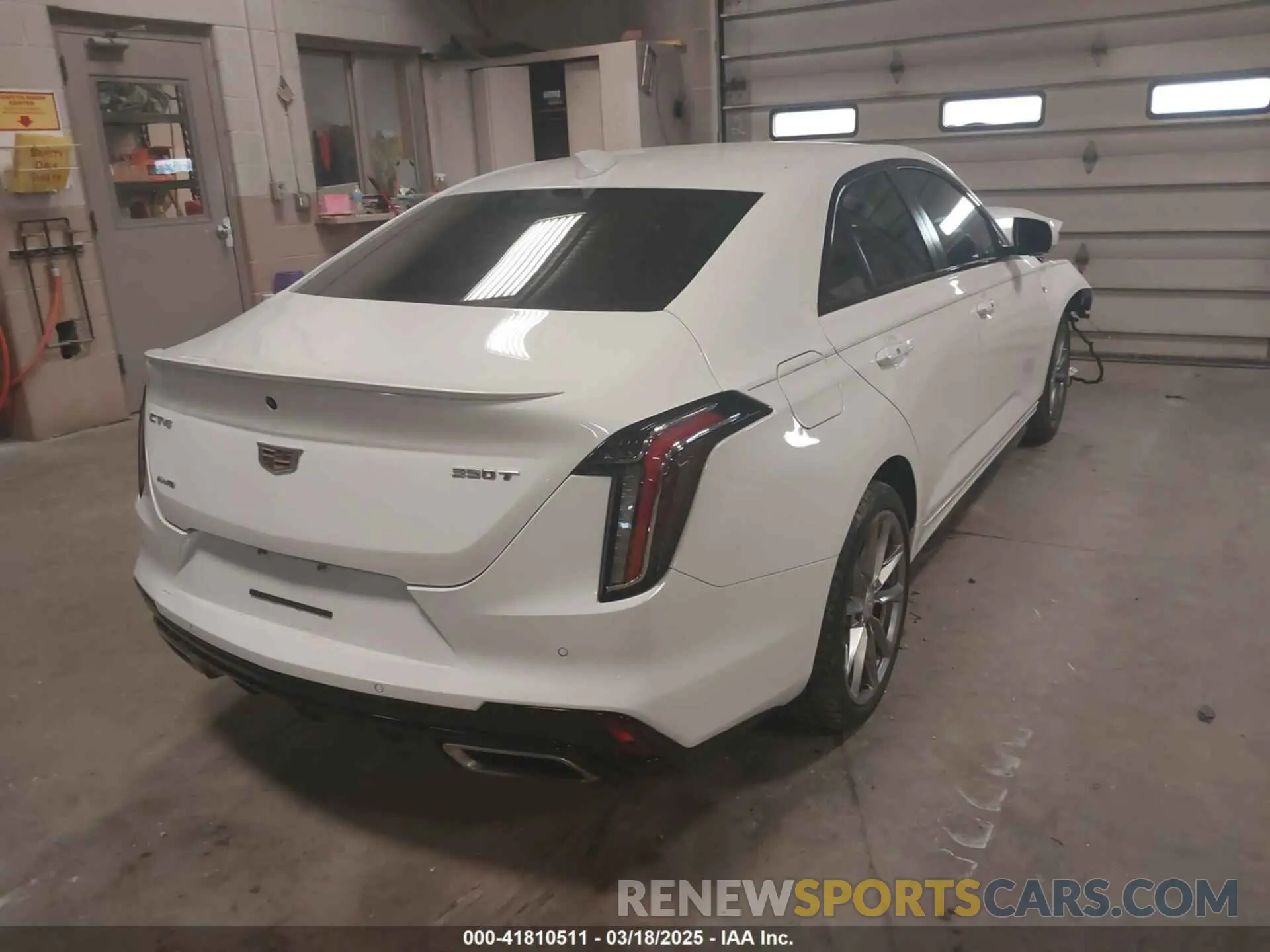 4 fotografías del automóvil dañado 1G6DG5RK9L0131773 CADILLAC CT4 2020