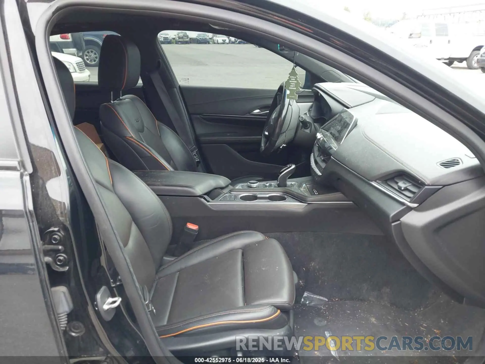 5 fotografías del automóvil dañado 1G6DH5RL0L0138164 CADILLAC CT4 2020