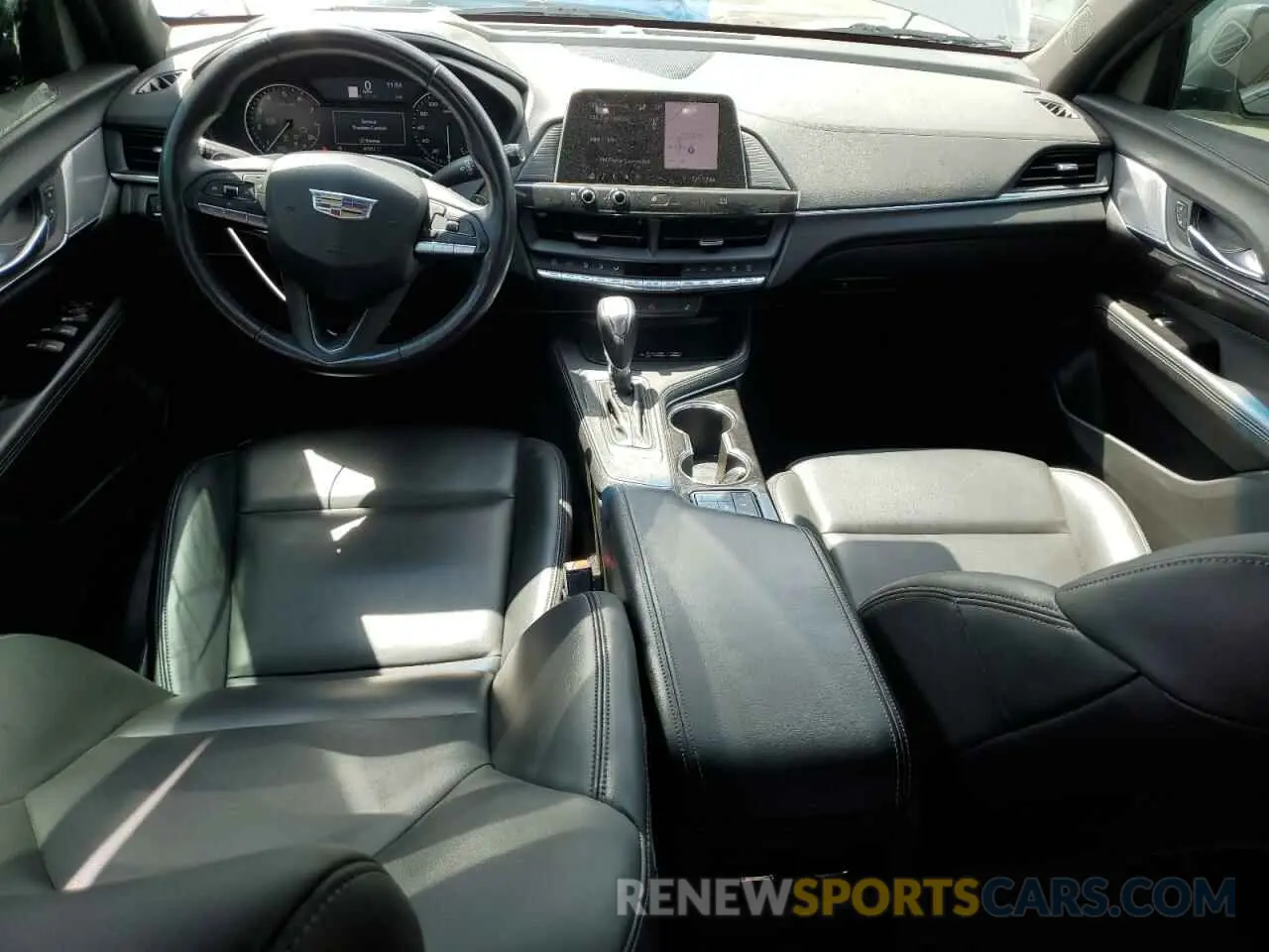 8 fotografías del automóvil dañado 1G6DJ5RK6L0152291 CADILLAC CT4 2020