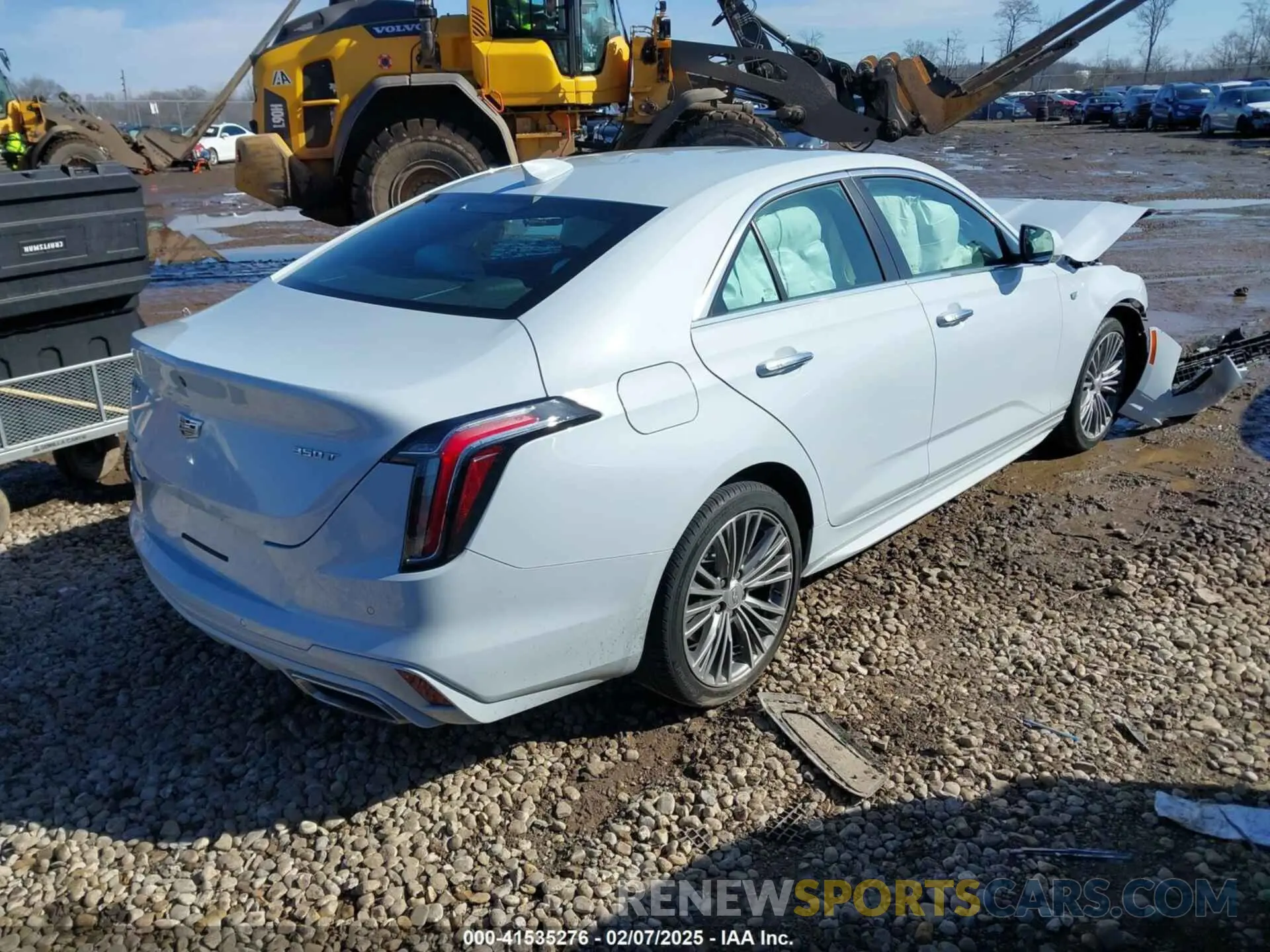 4 fotografías del automóvil dañado 1G6D55RK8M0145638 CADILLAC CT4 2021