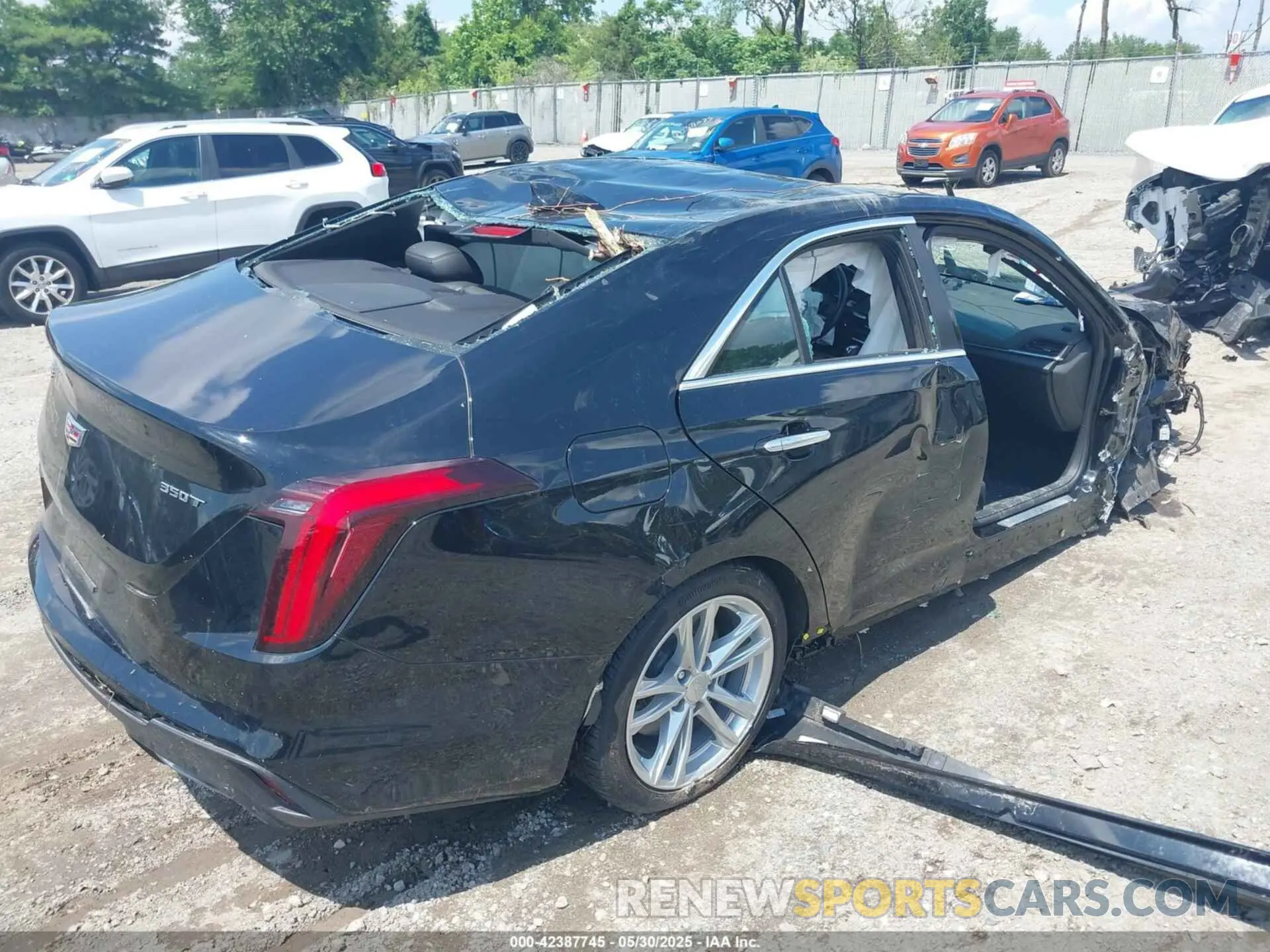 4 fotografías del automóvil dañado 1G6DA5RK1M0115585 CADILLAC CT4 2021